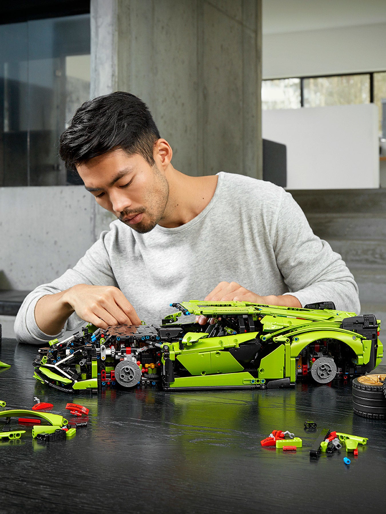 Technic Lamborghini Sián FKP 37 Car Model 42115