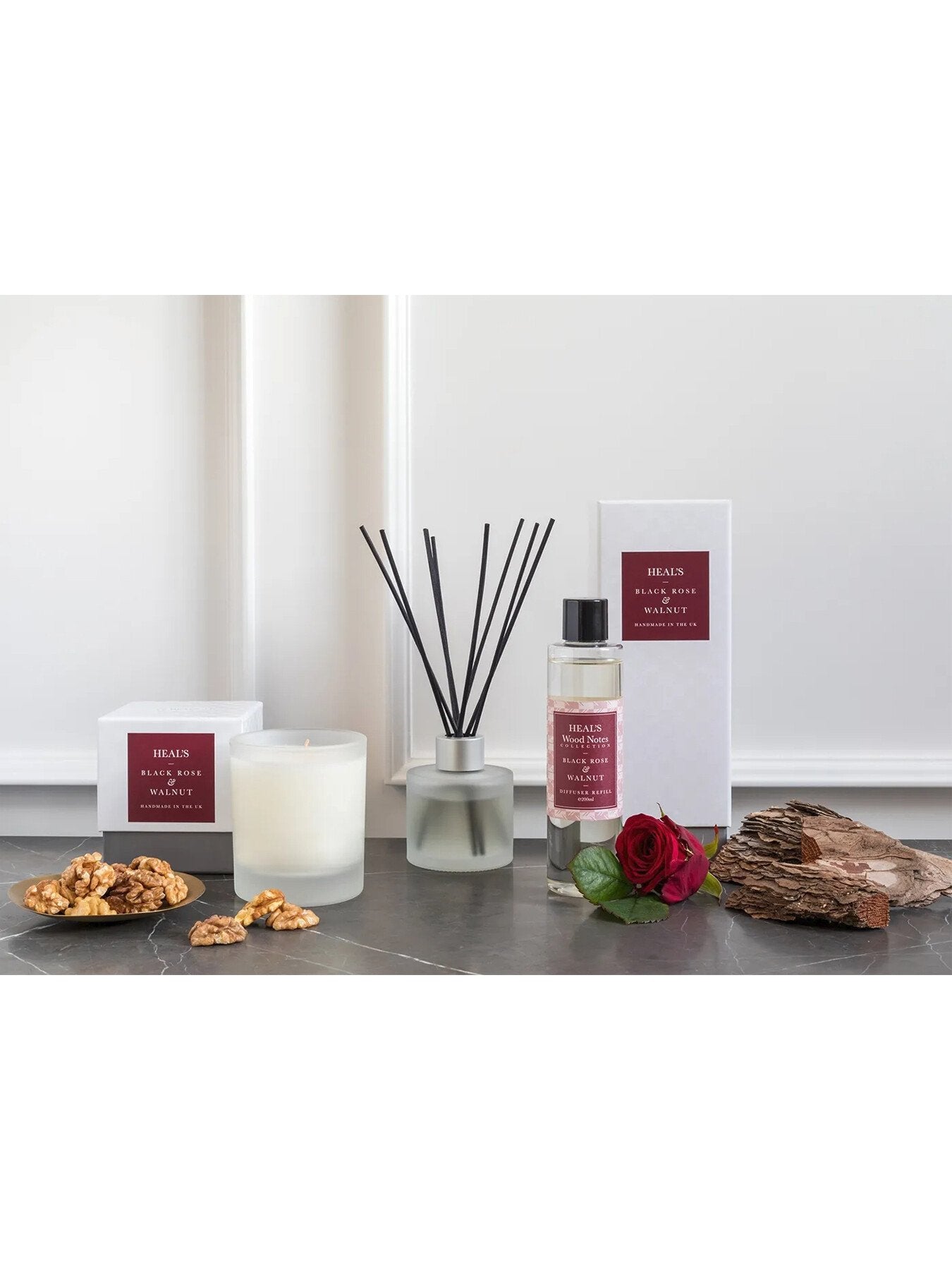 Black Rose and Walnut Scented Candle