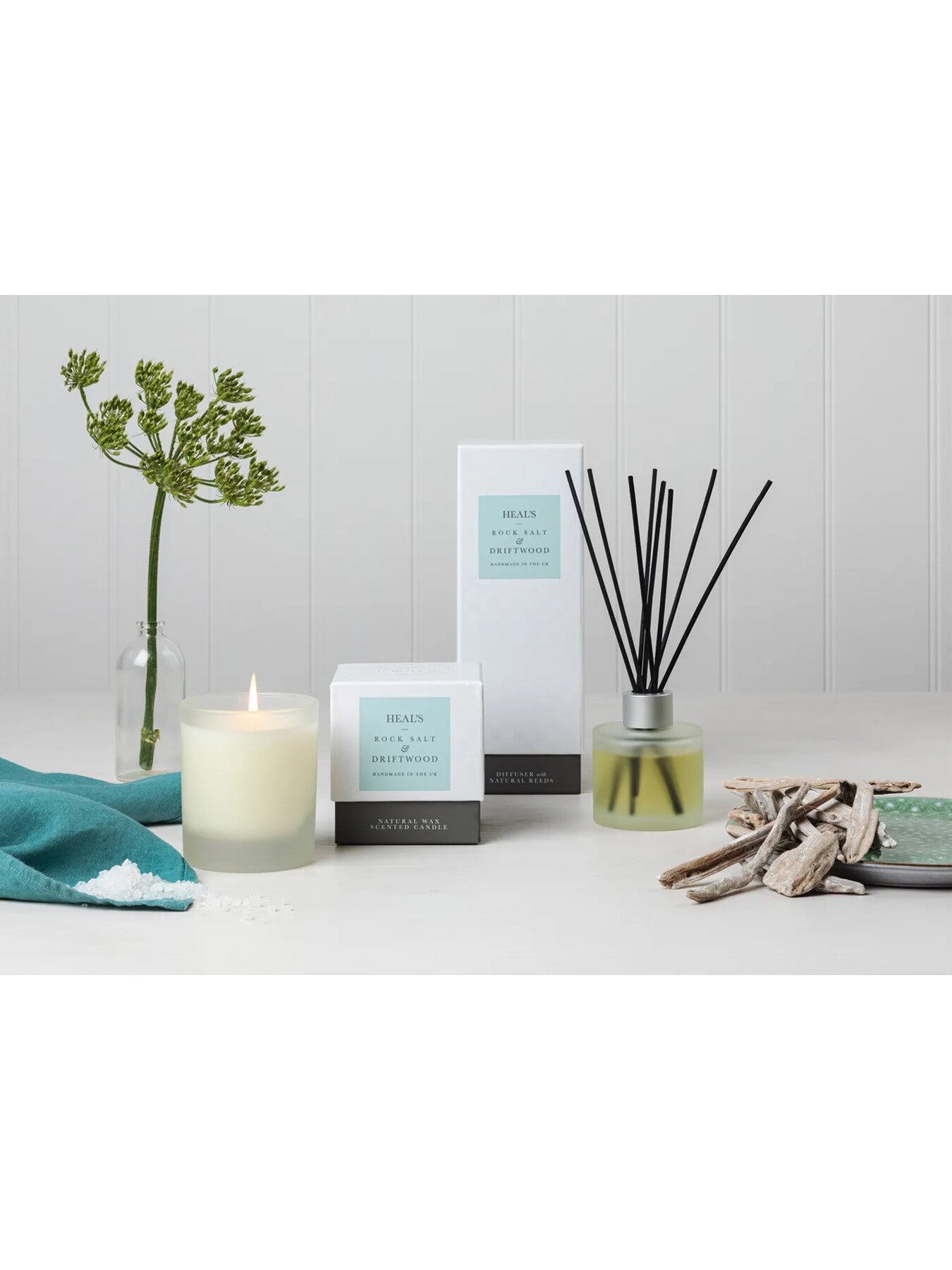 Rock Salt & Driftwood Scented Candle