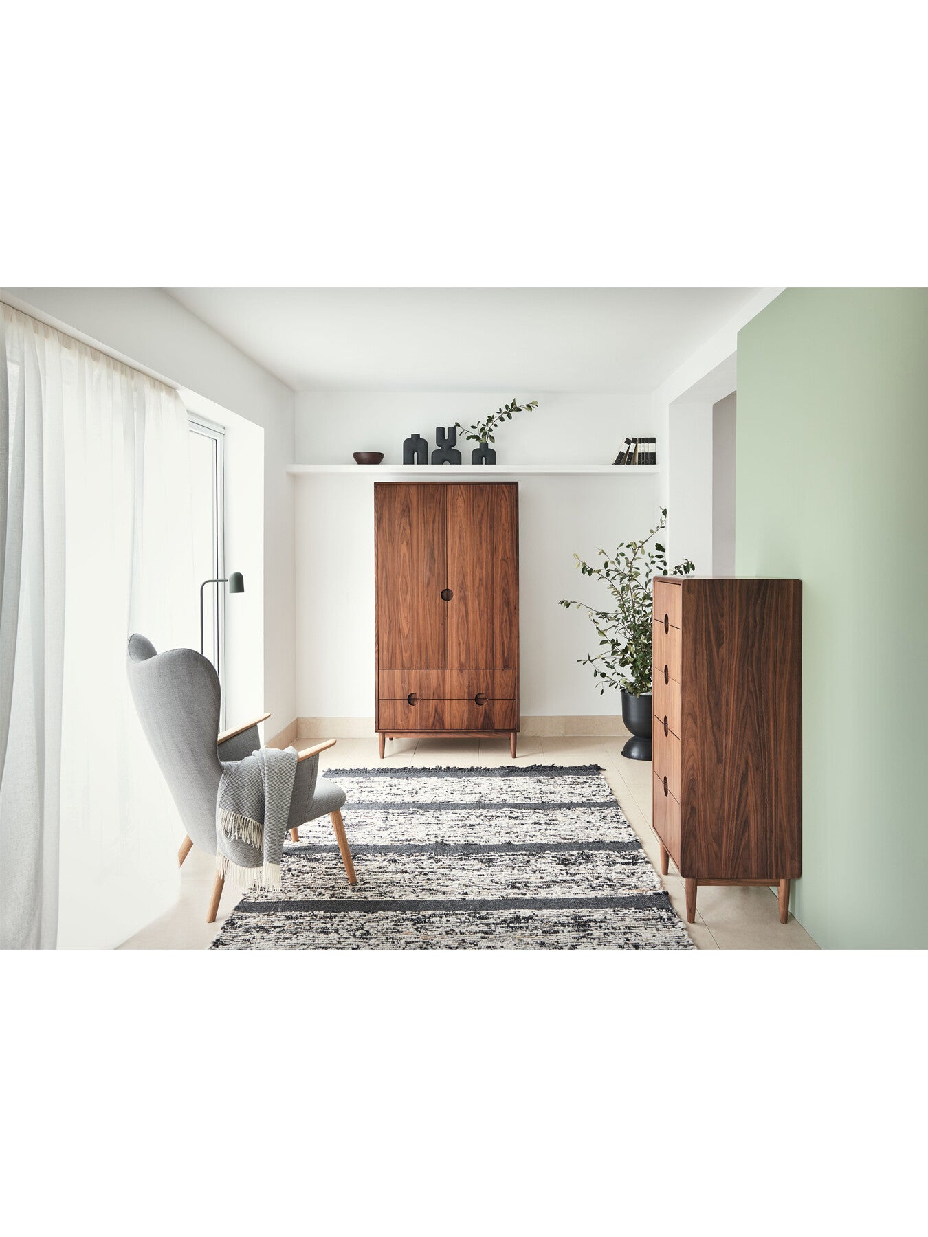 Amira 5 Drawer Tall Chest Walnut