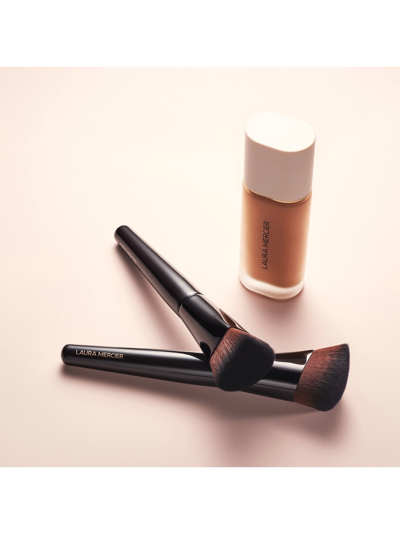 Real Flawless Foundation Brush