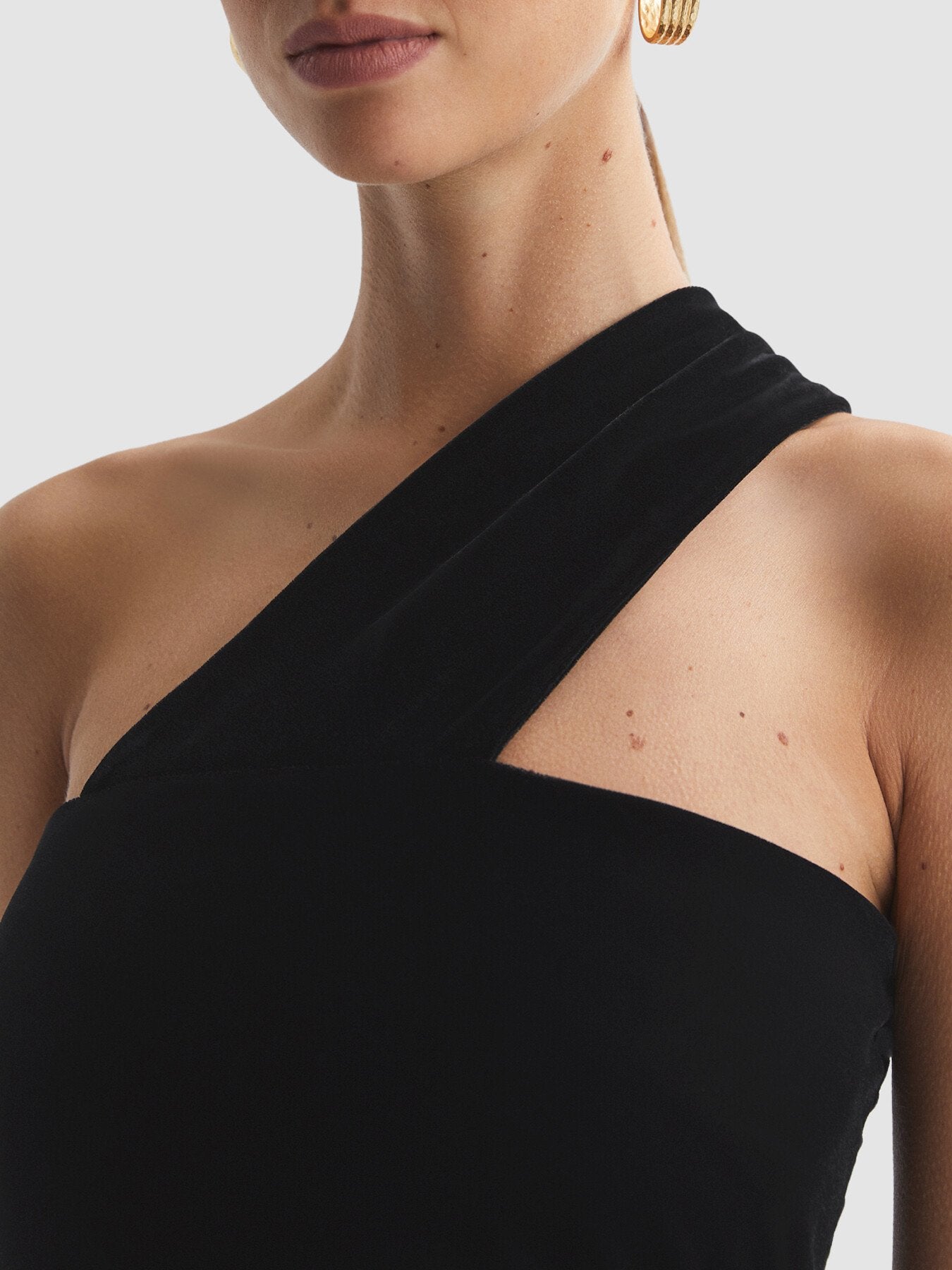 Abbey Velvet One-Shoulder Midi Dress