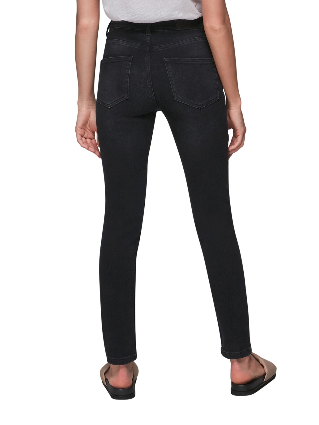 Sculpted Skinny Jean