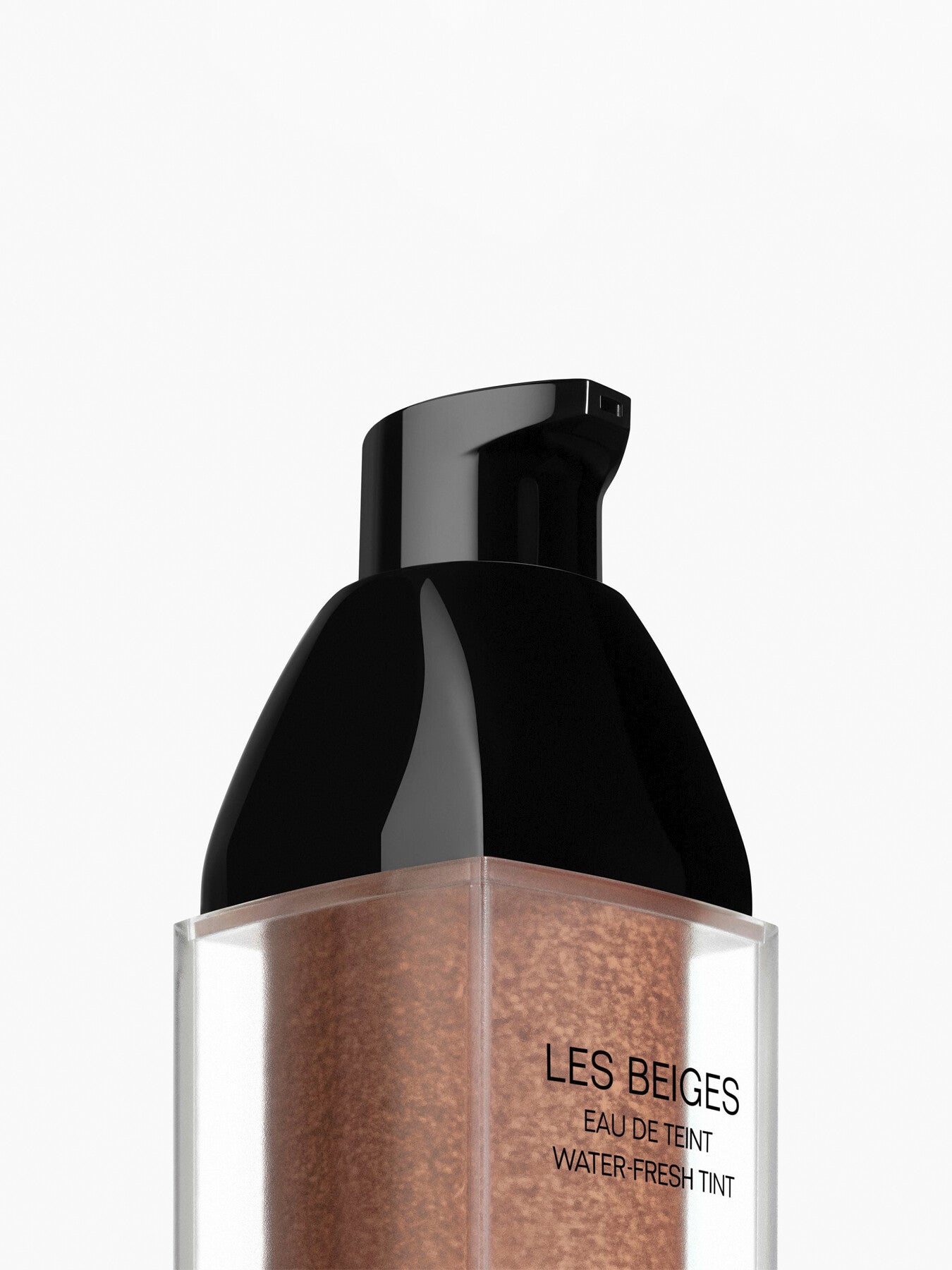 Les Beiges Sheer Healthy Glow Tinted Moisturiser SPF 30
