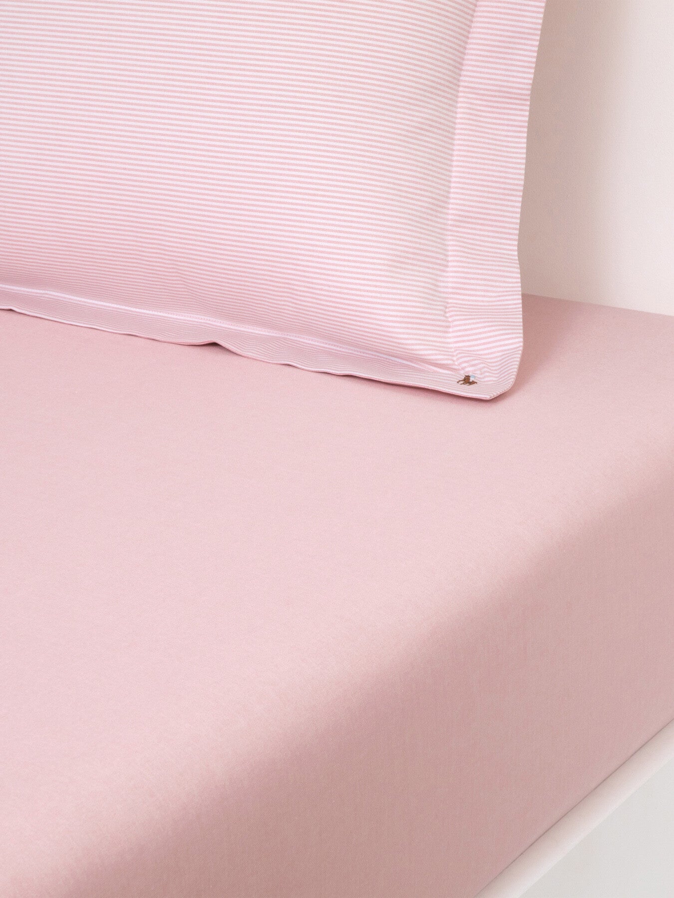 Oxford Fitted Sheet Collection