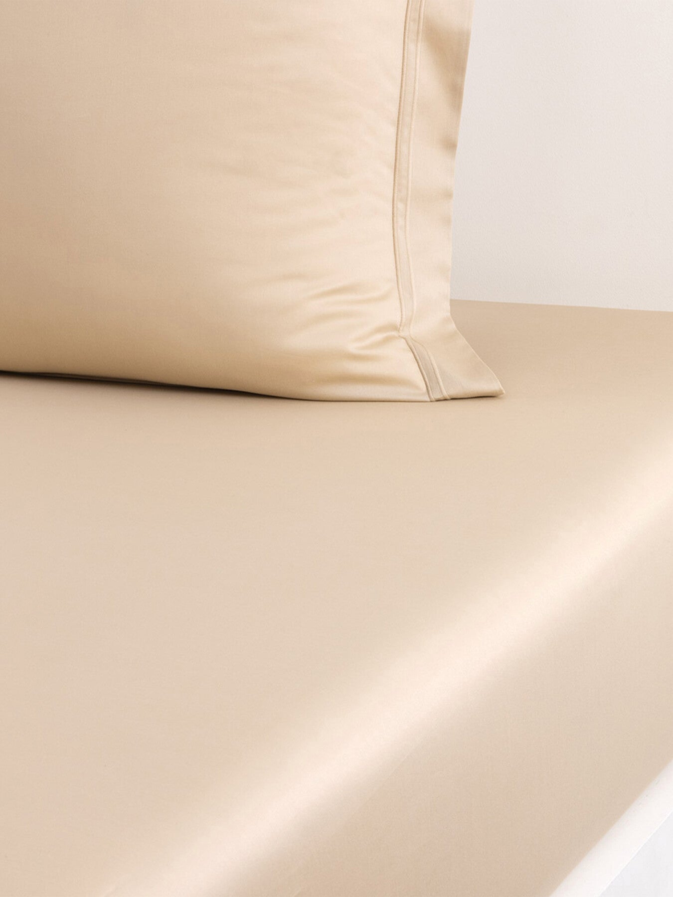 Triomphe Dune Fitted Sheet
