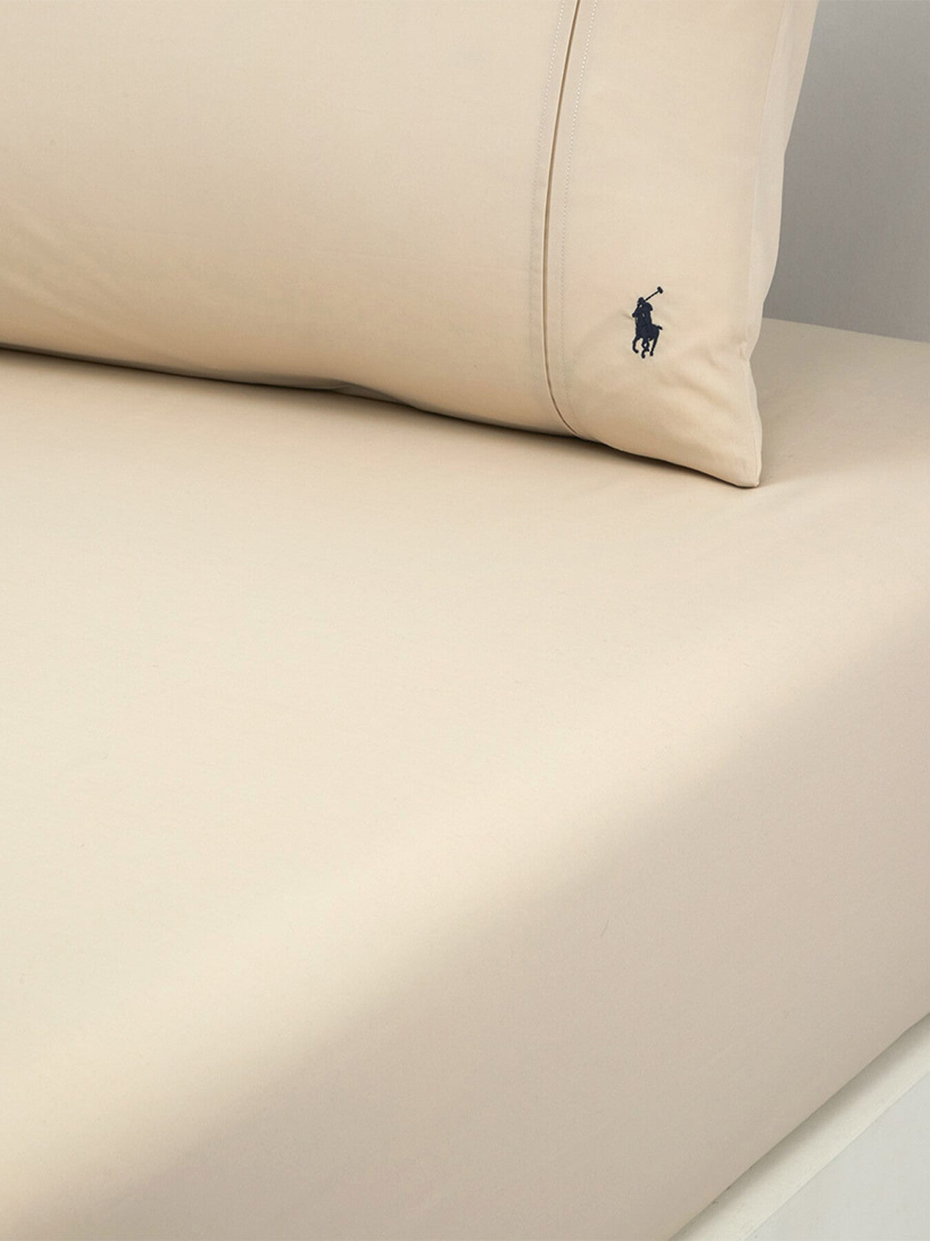 Player Pale Oak Fitted Sheet