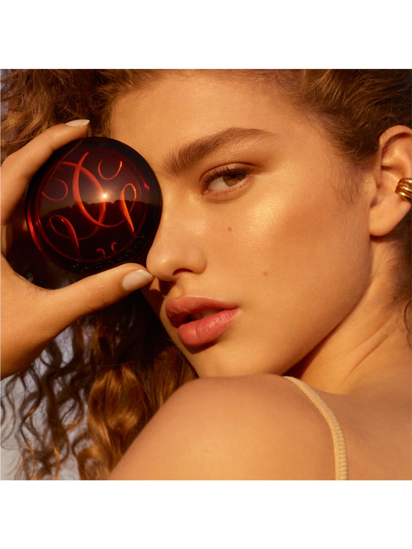 Terra Luminizer Compress Powder Gold