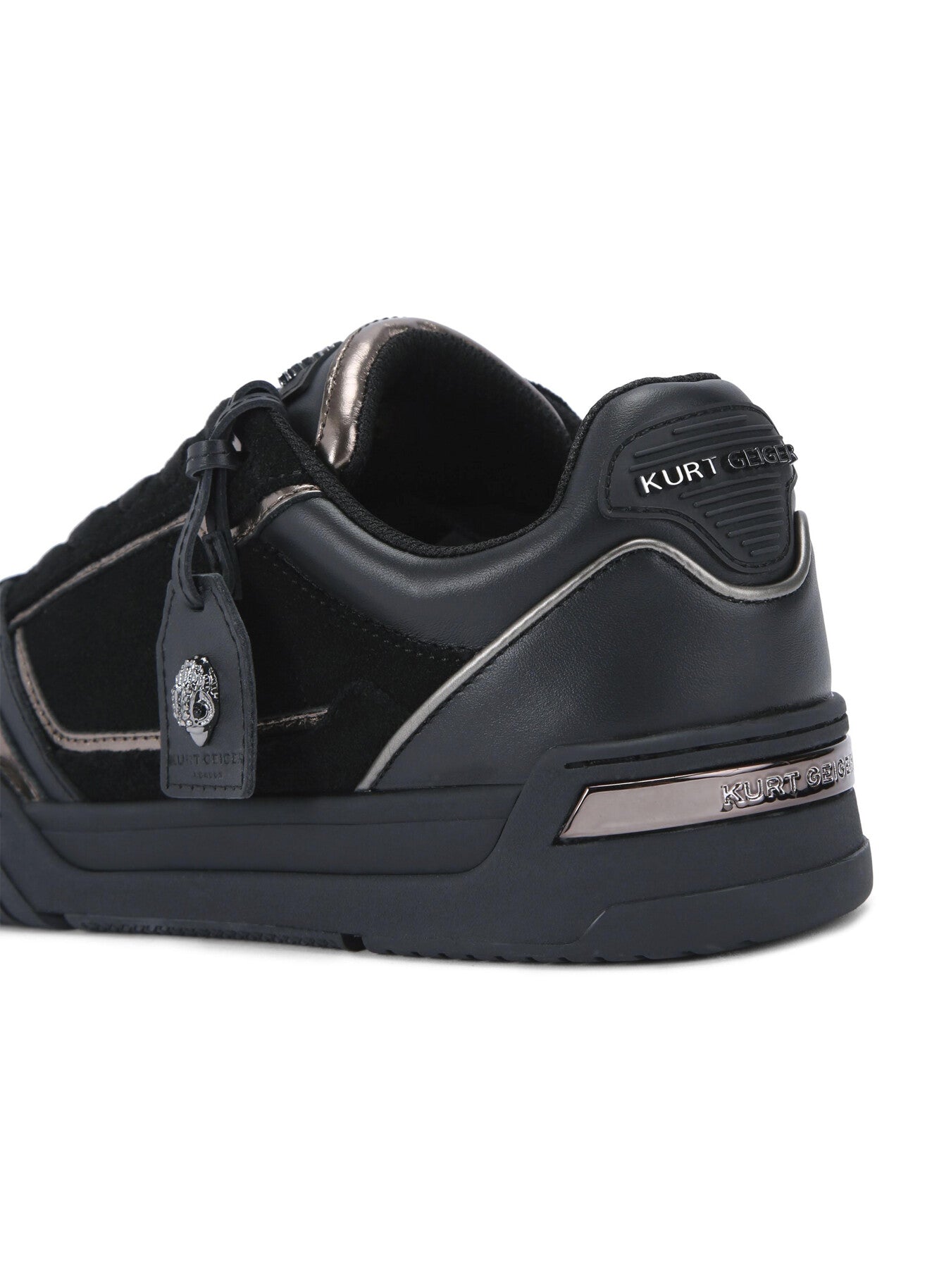 REGAN SNEAKER