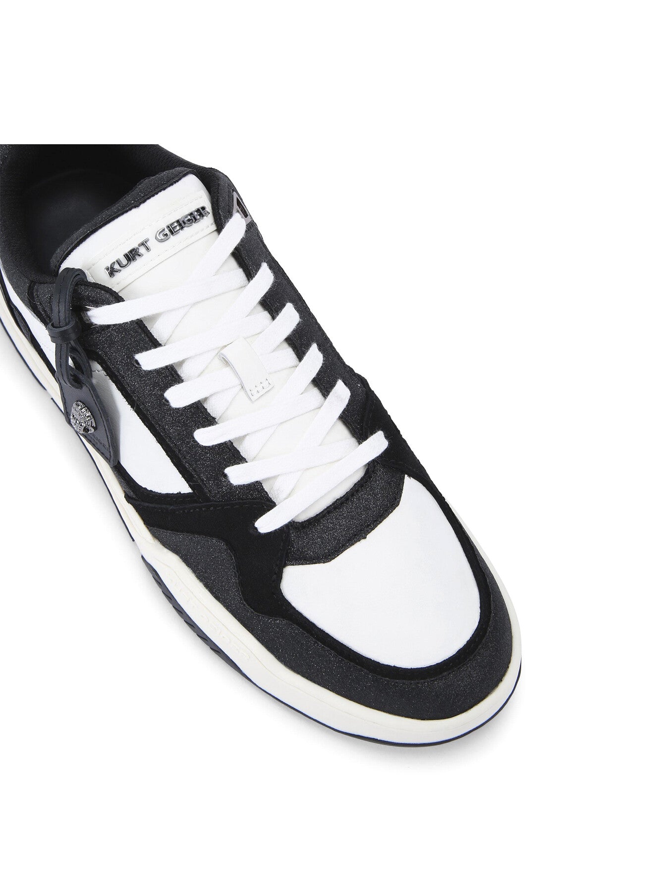 REGAN SNEAKER