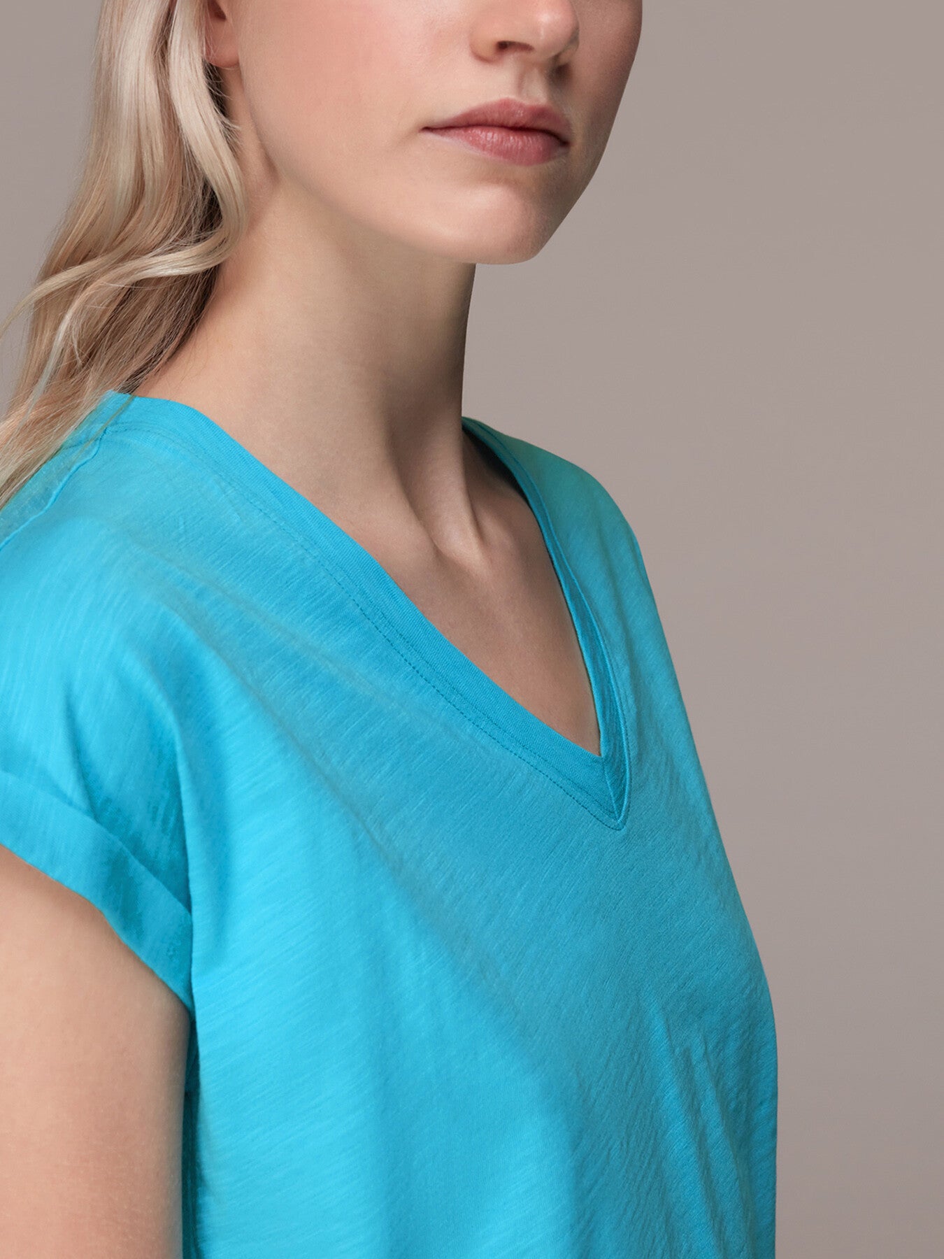 Willa V Neck Cap Sleeve Tee