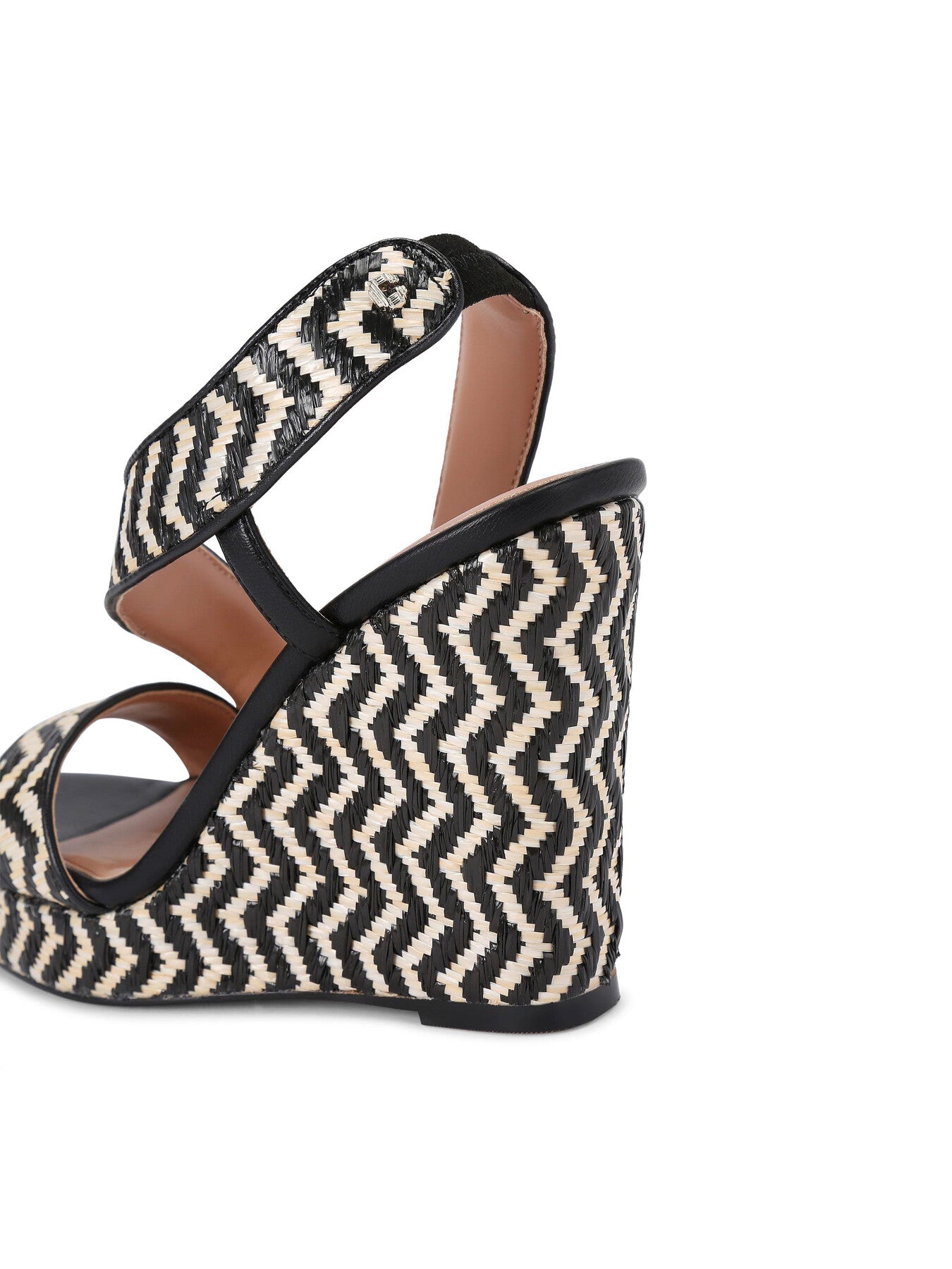 GALA CAPRI WEDGE 110
