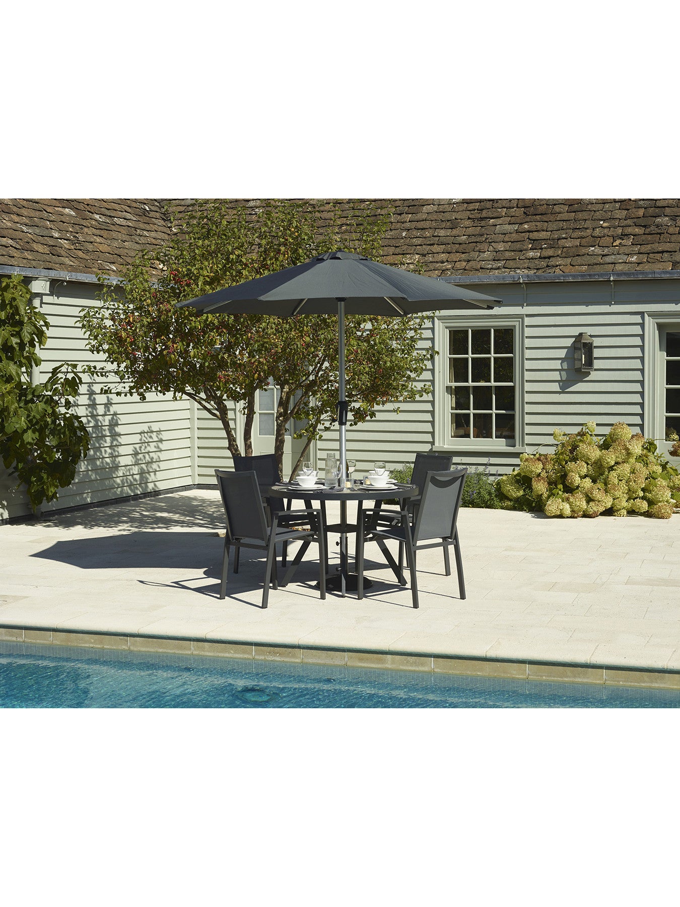 Seville Round 4 Seat Dining Table with Parasol an