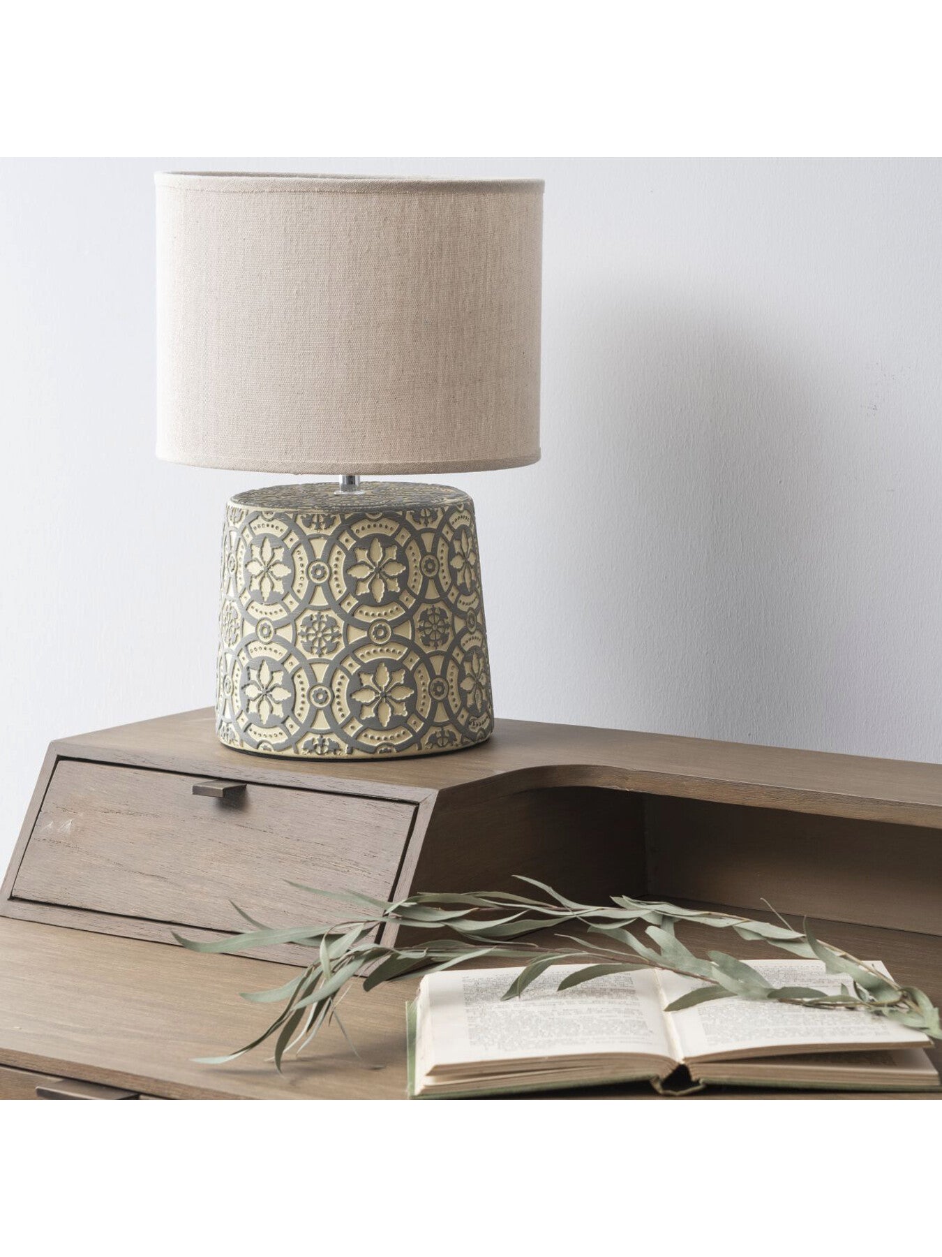 Vedder Concrete Lamp With Geometric Pattern and