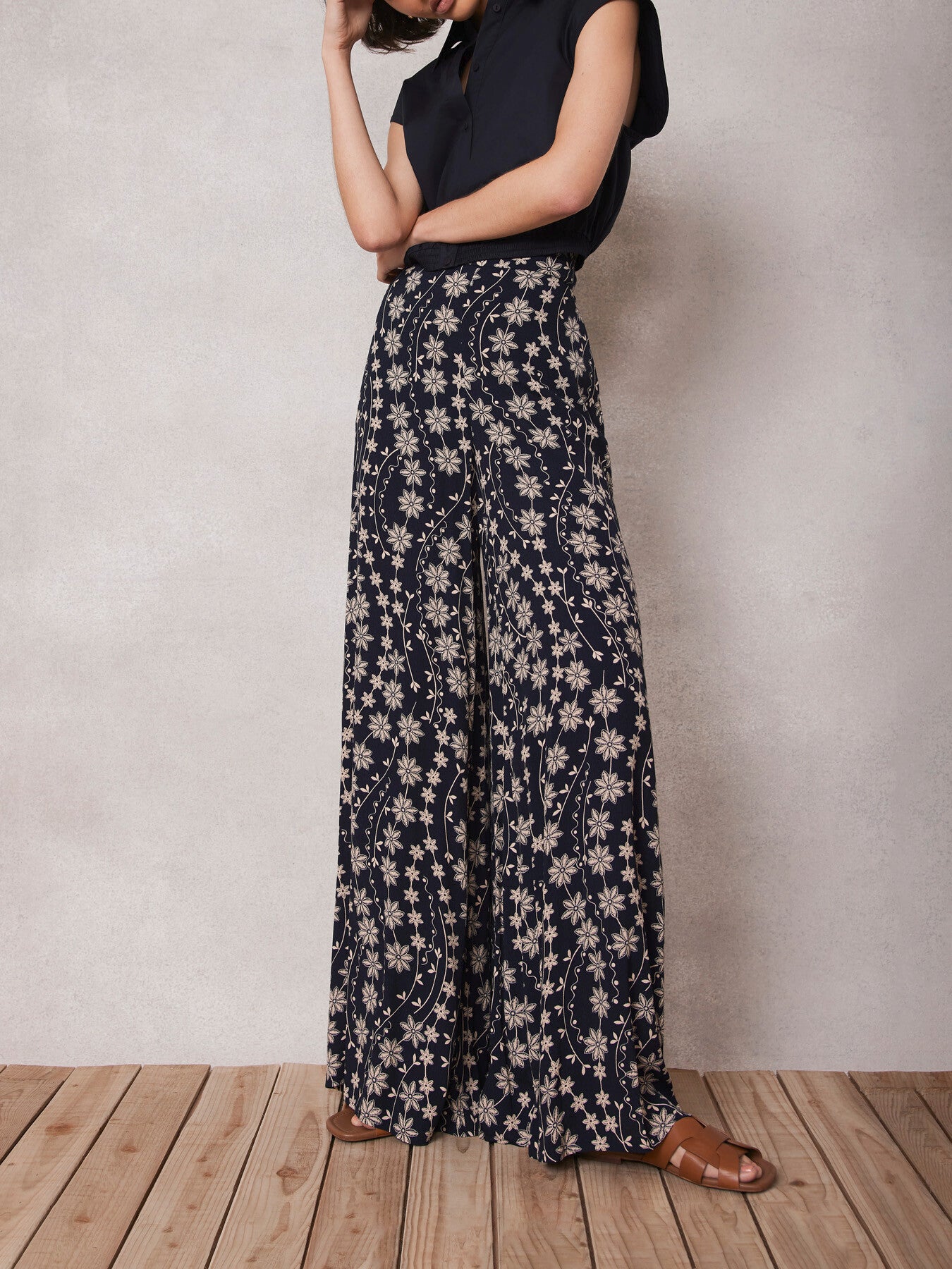 Floral Print Wide Trousers