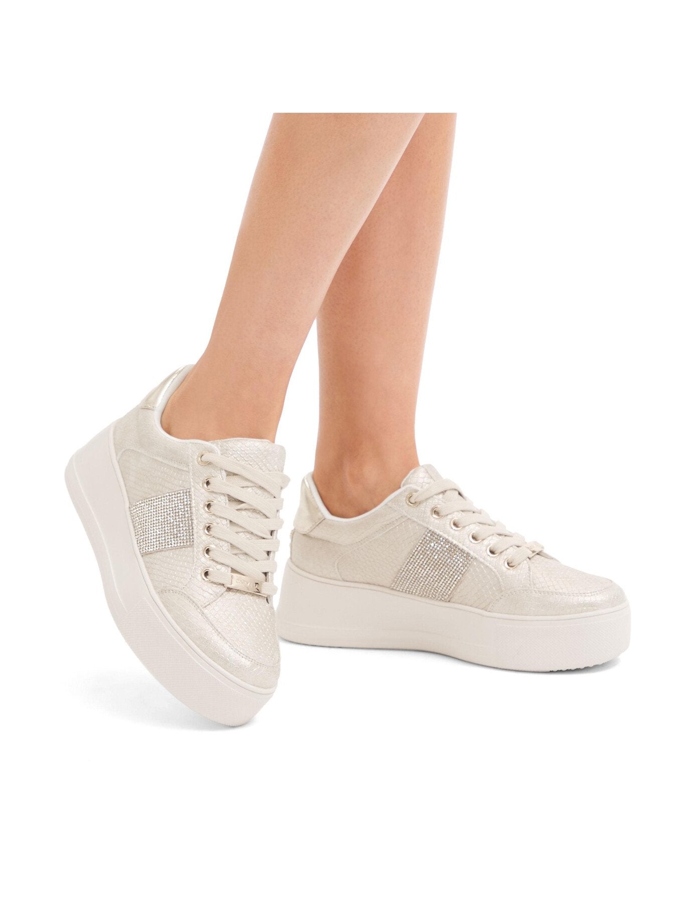 JIVE LACE UP