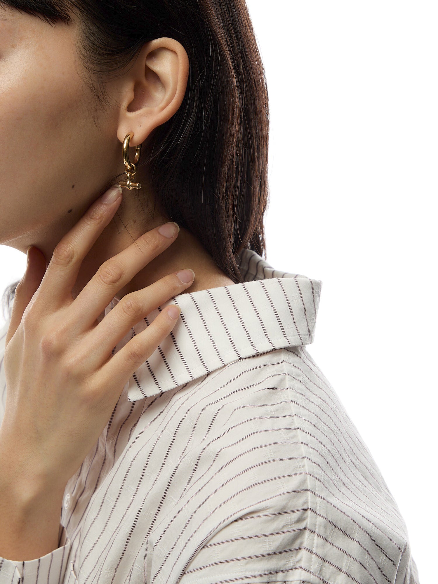 Medium Gold T-Bar Earrings