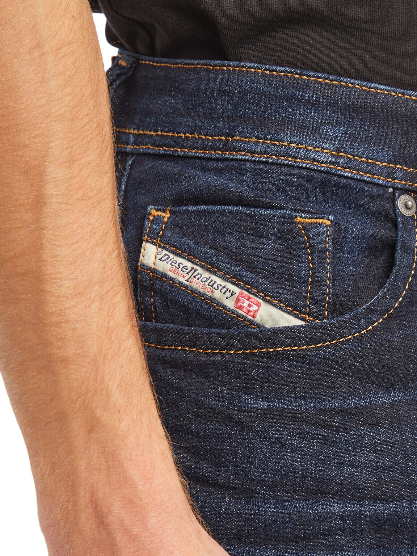 1985 Larkee Straight Fit Jeans