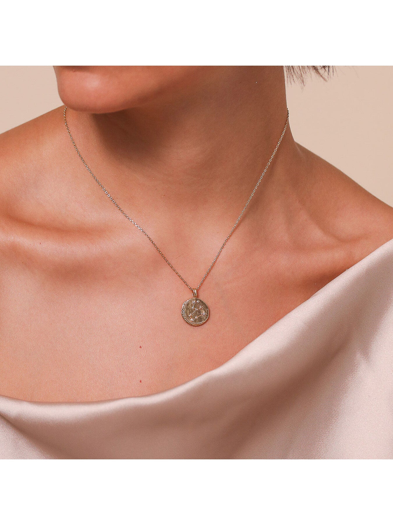 Leo Zodiac Pendant Necklace in Gold