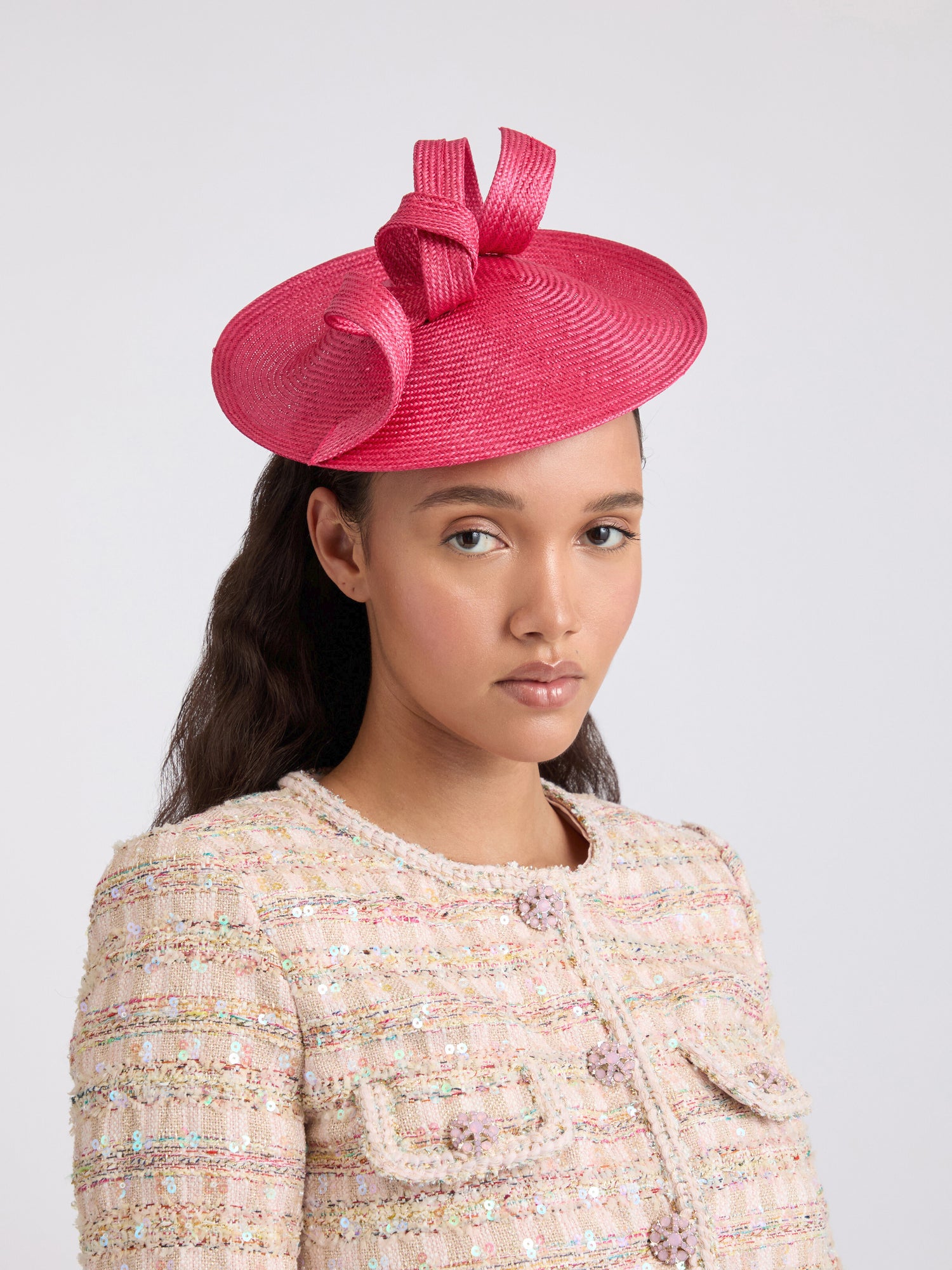 Stretched Kate Knot Parisisal Small Disc Fascinator