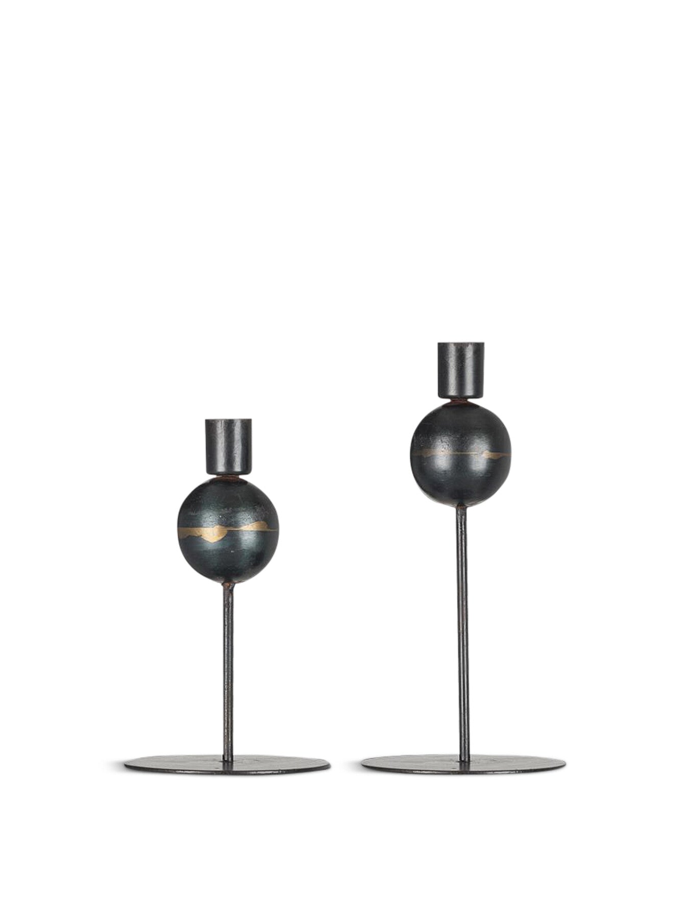 Endo Recycled Iron Candle Holder Set of 2
