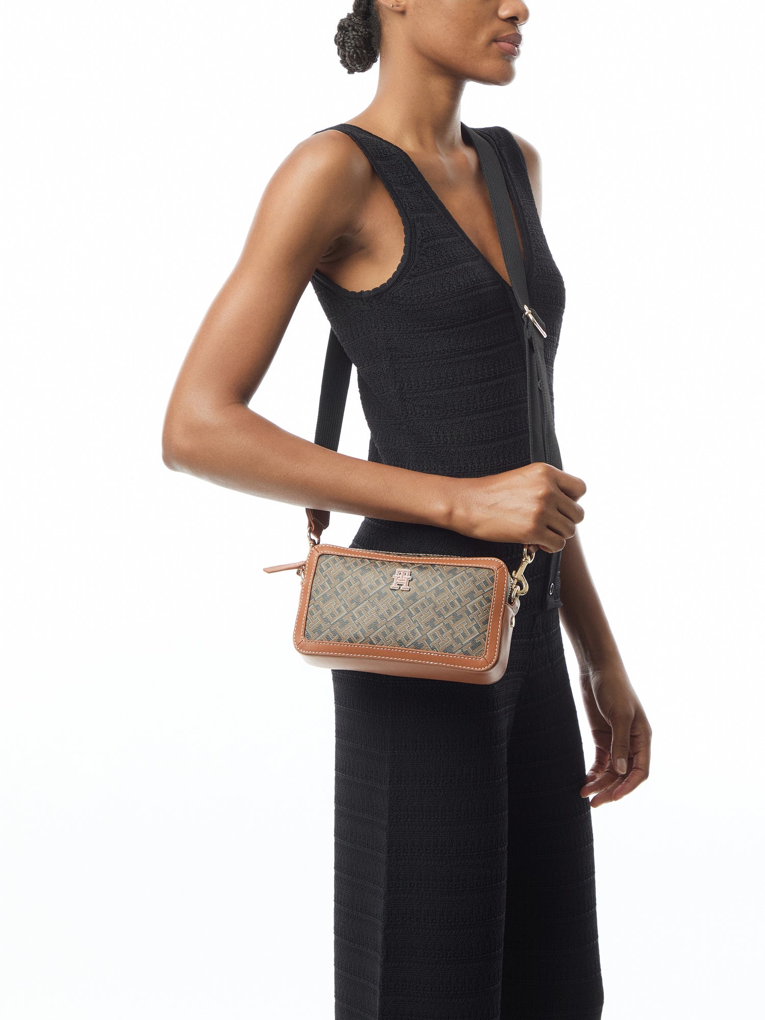 The Monoplay Crossbody Camera Bag