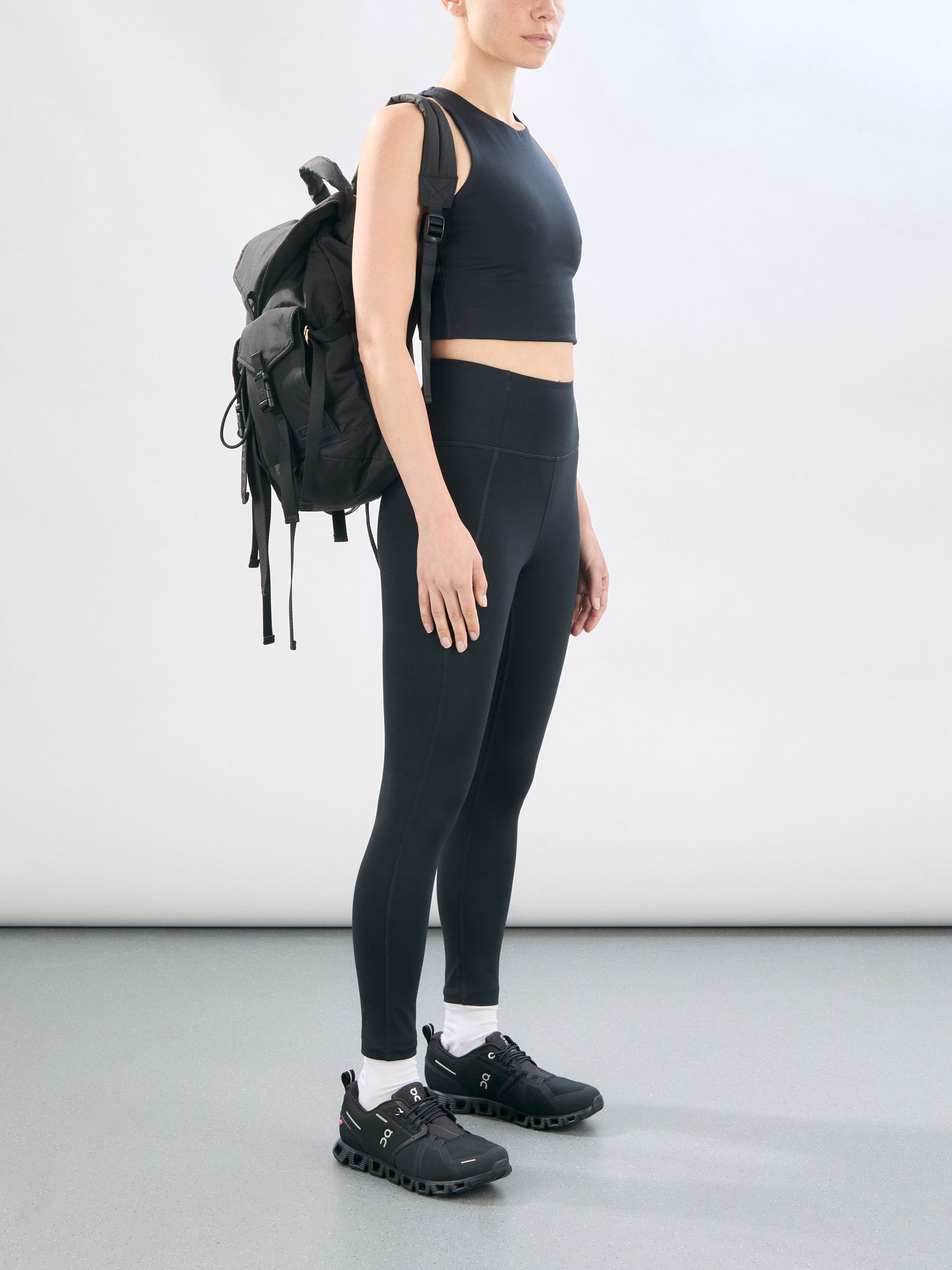 Compressive High-Rise 3/4 Leggings