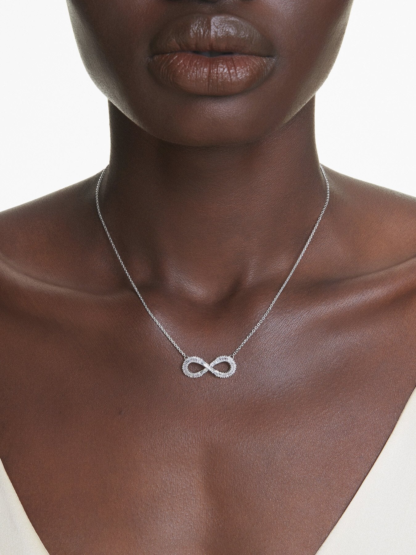 Hyperbola Infinity Pendant Necklace