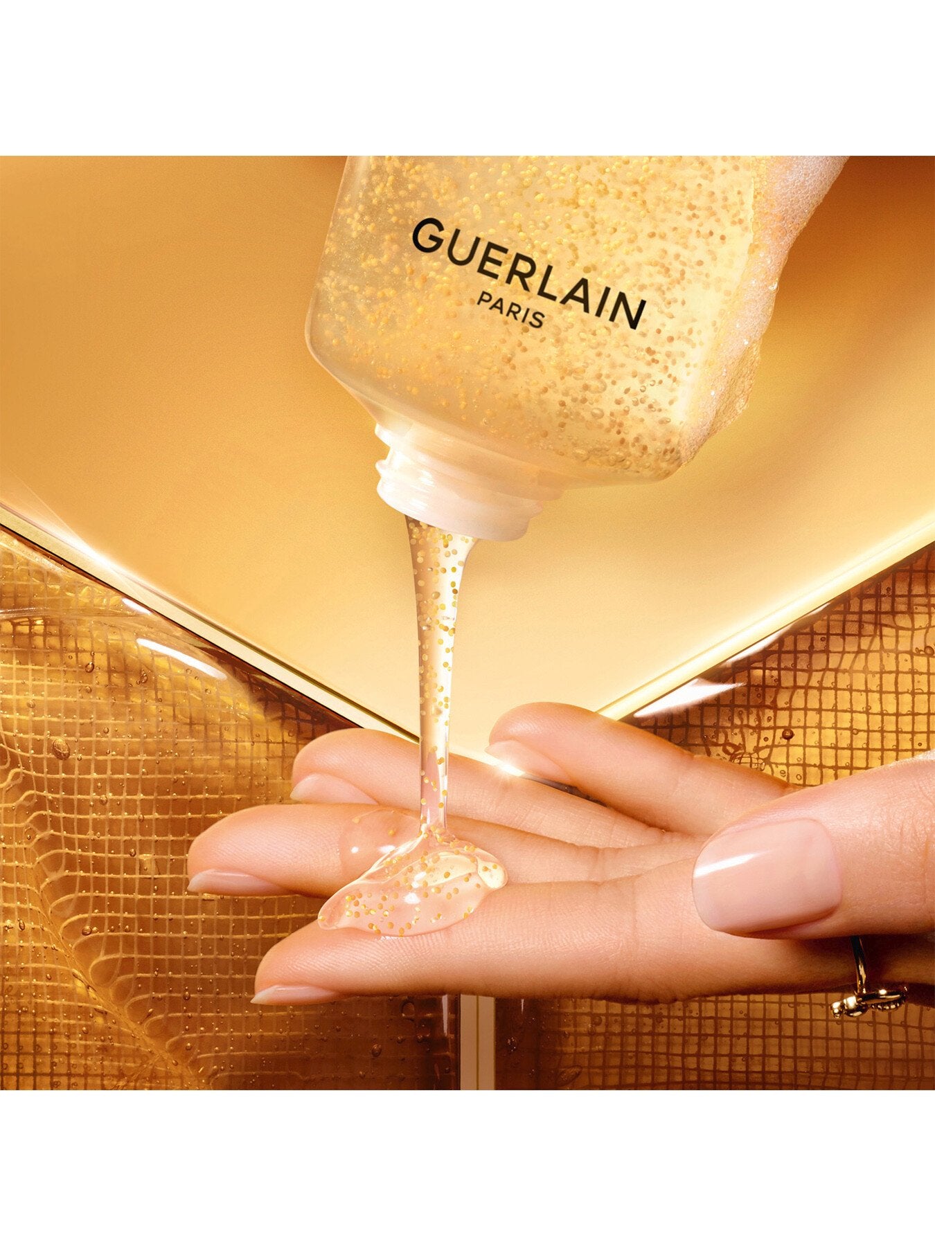 Abeille Royale Cleansing Care In Mousse 175ml