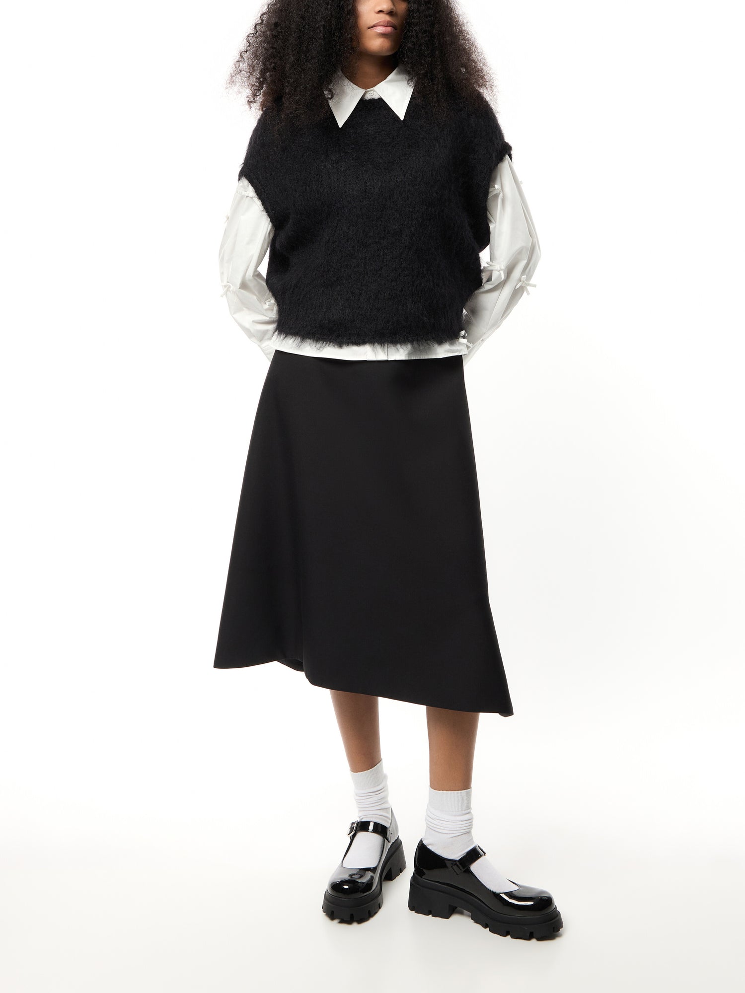 Short Roundneck Sweater