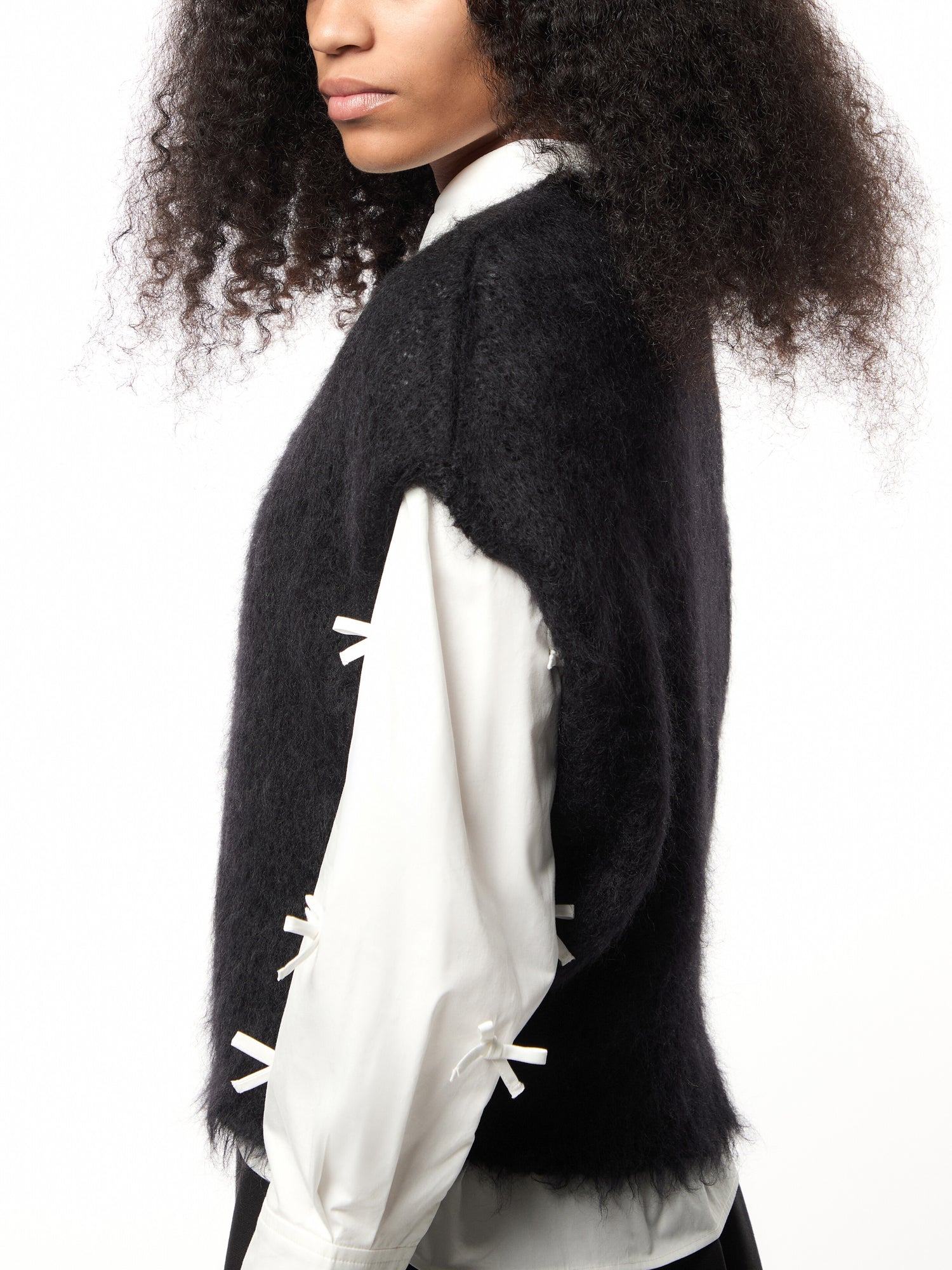 Short Roundneck Sweater