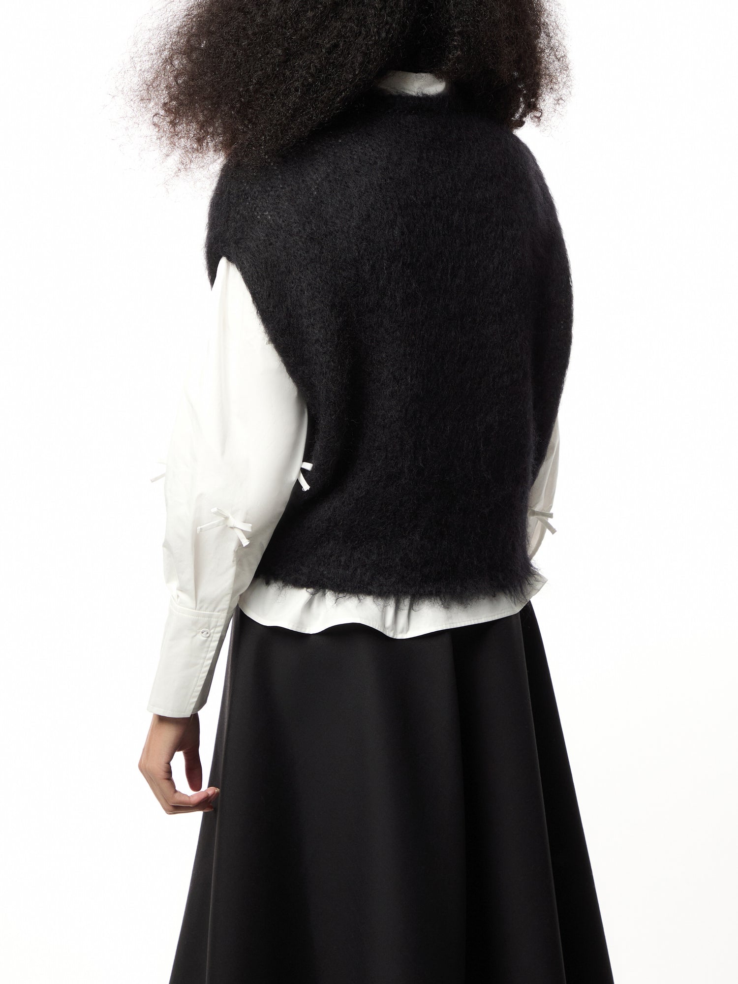Short Roundneck Sweater