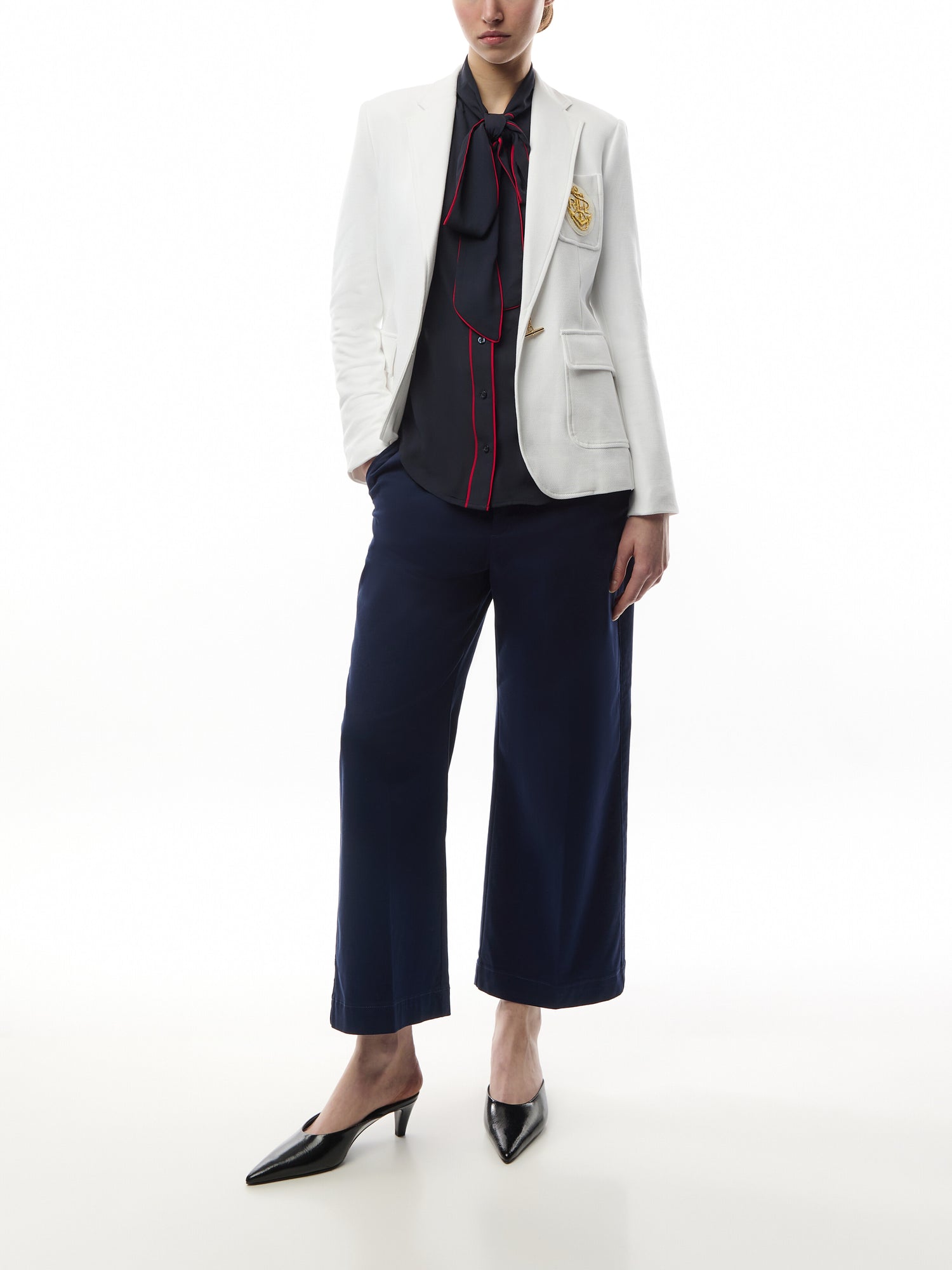 Tanile Blazer