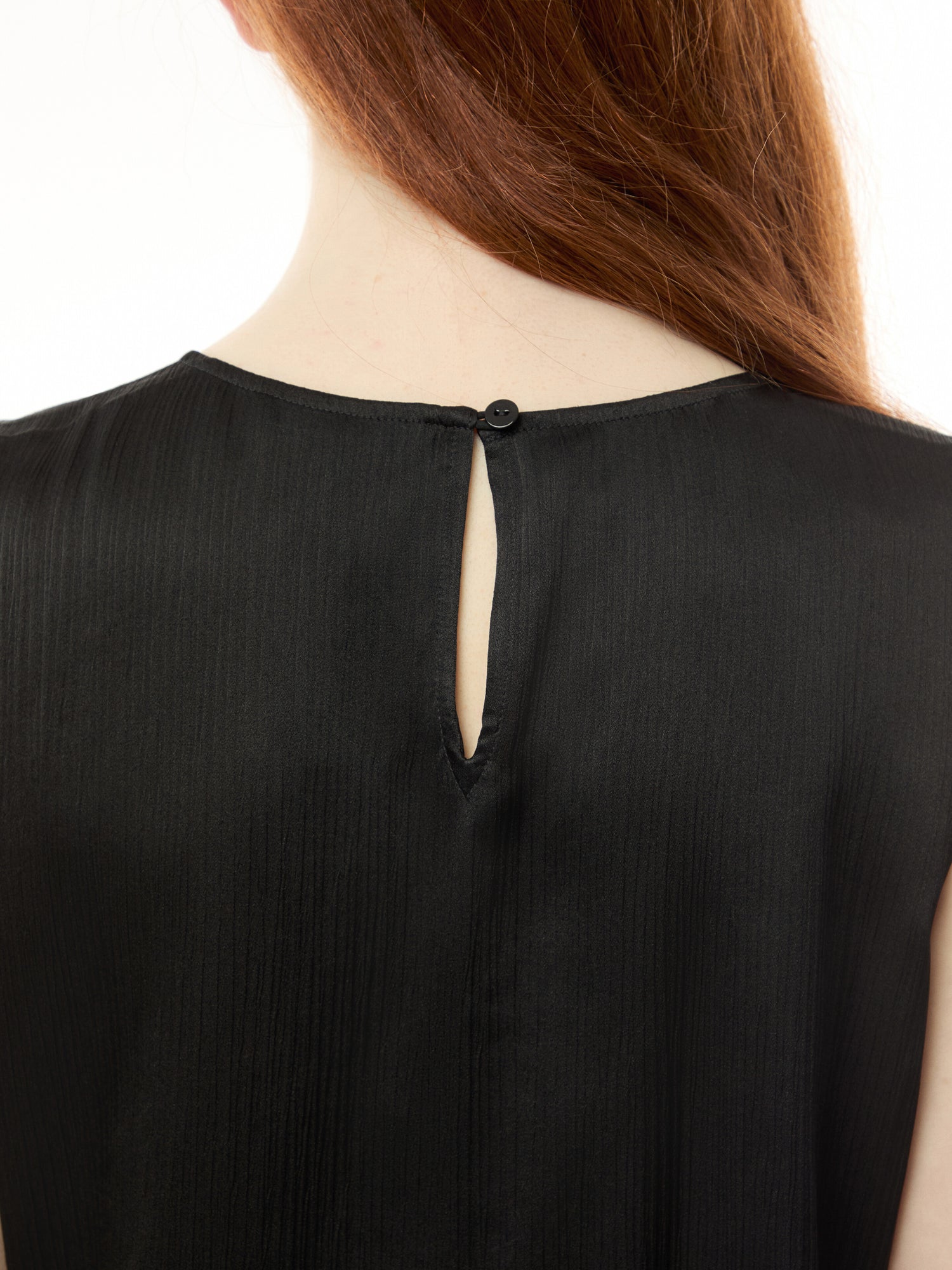 Velvet Round Neck Shell