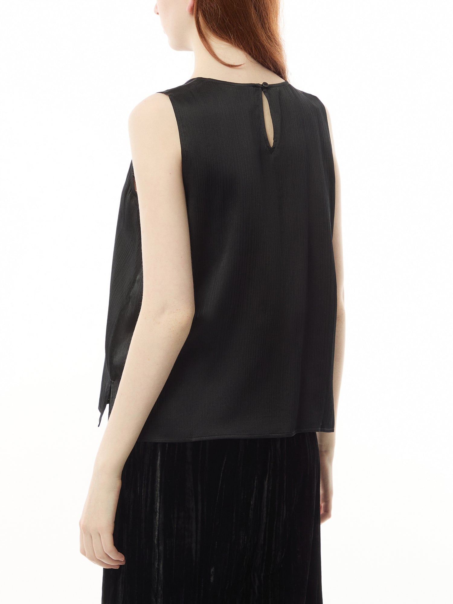 Velvet Round Neck Shell