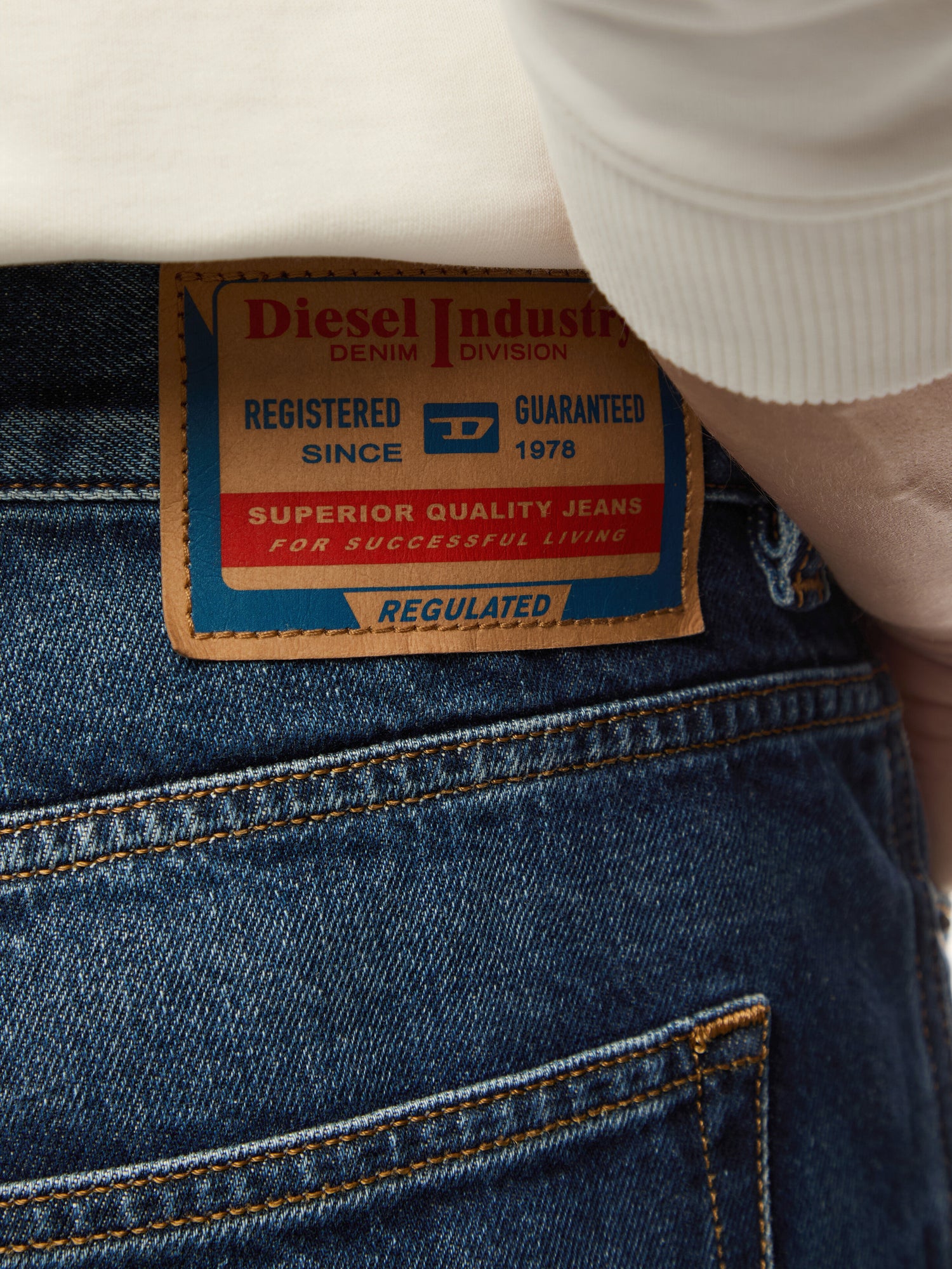 2010 D Macs Straight Lose Fit Jeans