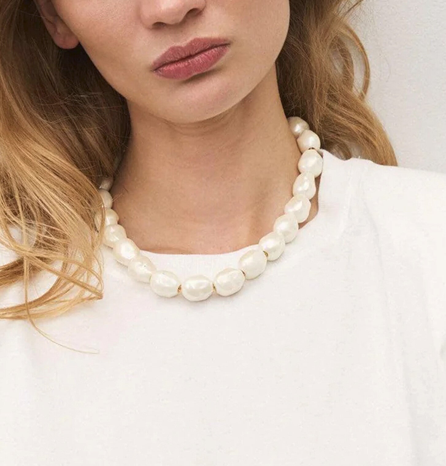 Organic Pearl Short Necklace