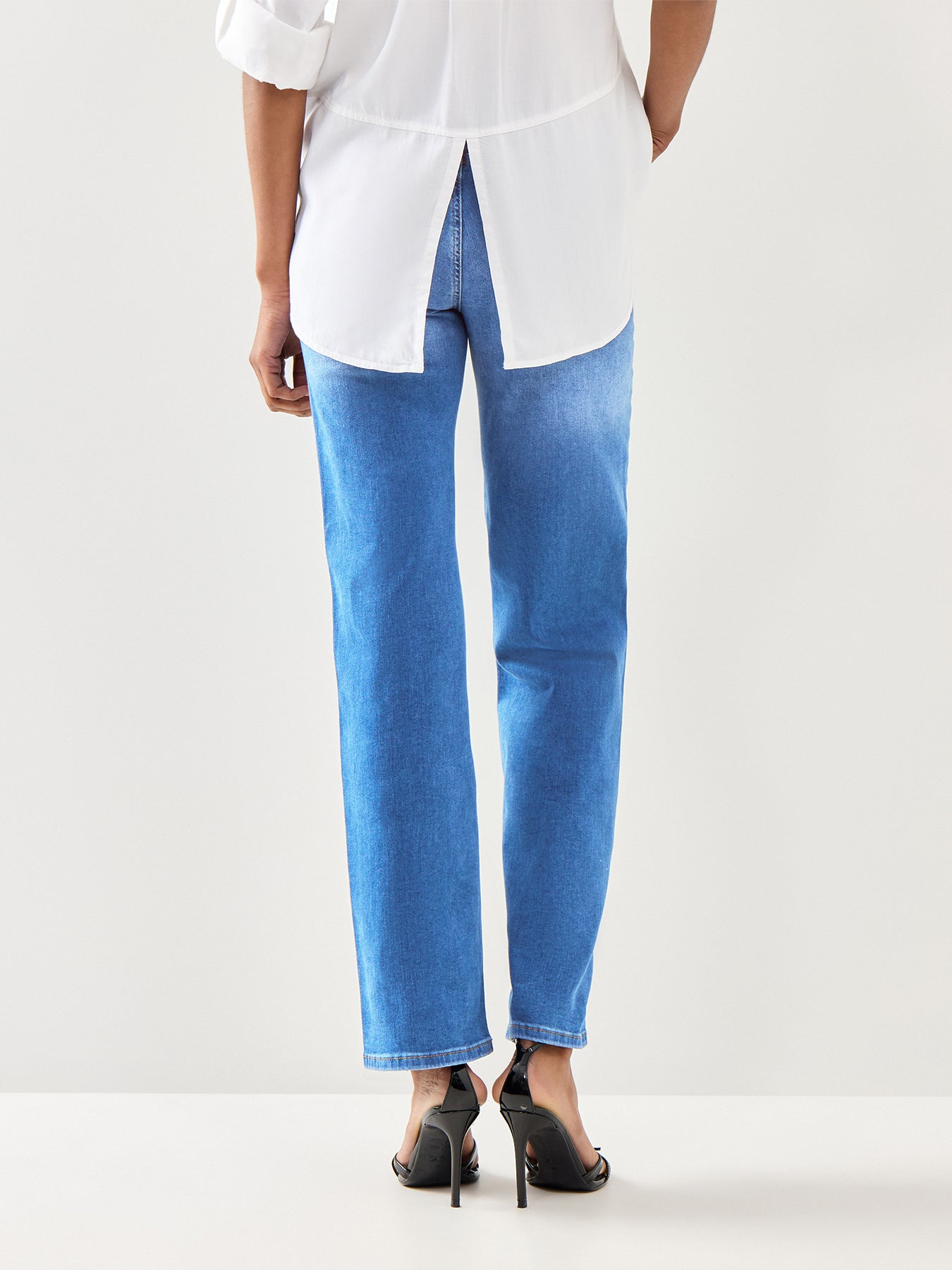 Blush Mid Waist Straight Jeans 32