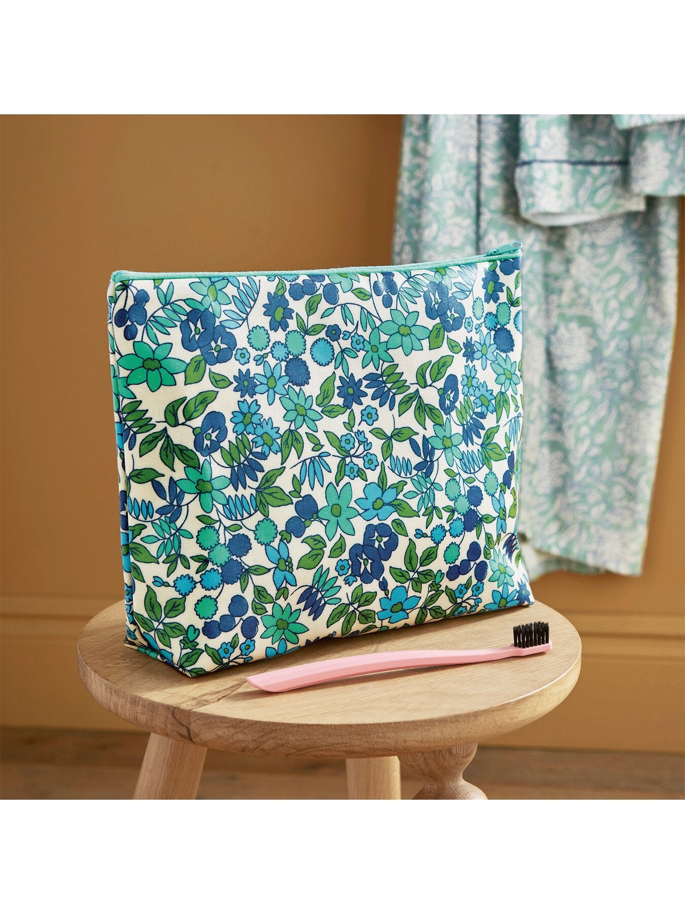 Bramble Floral Bathroom Wash Bag Large