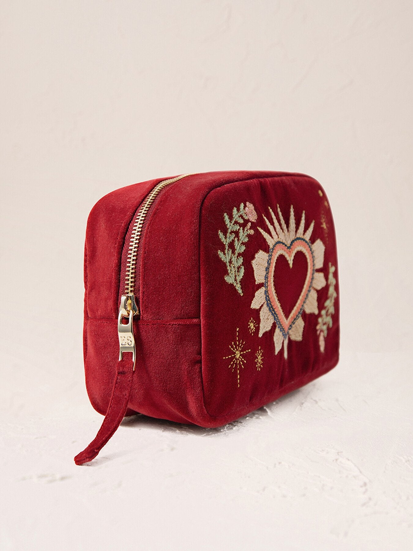 Enchanted Heart Rouge Velvet Makeup Bag