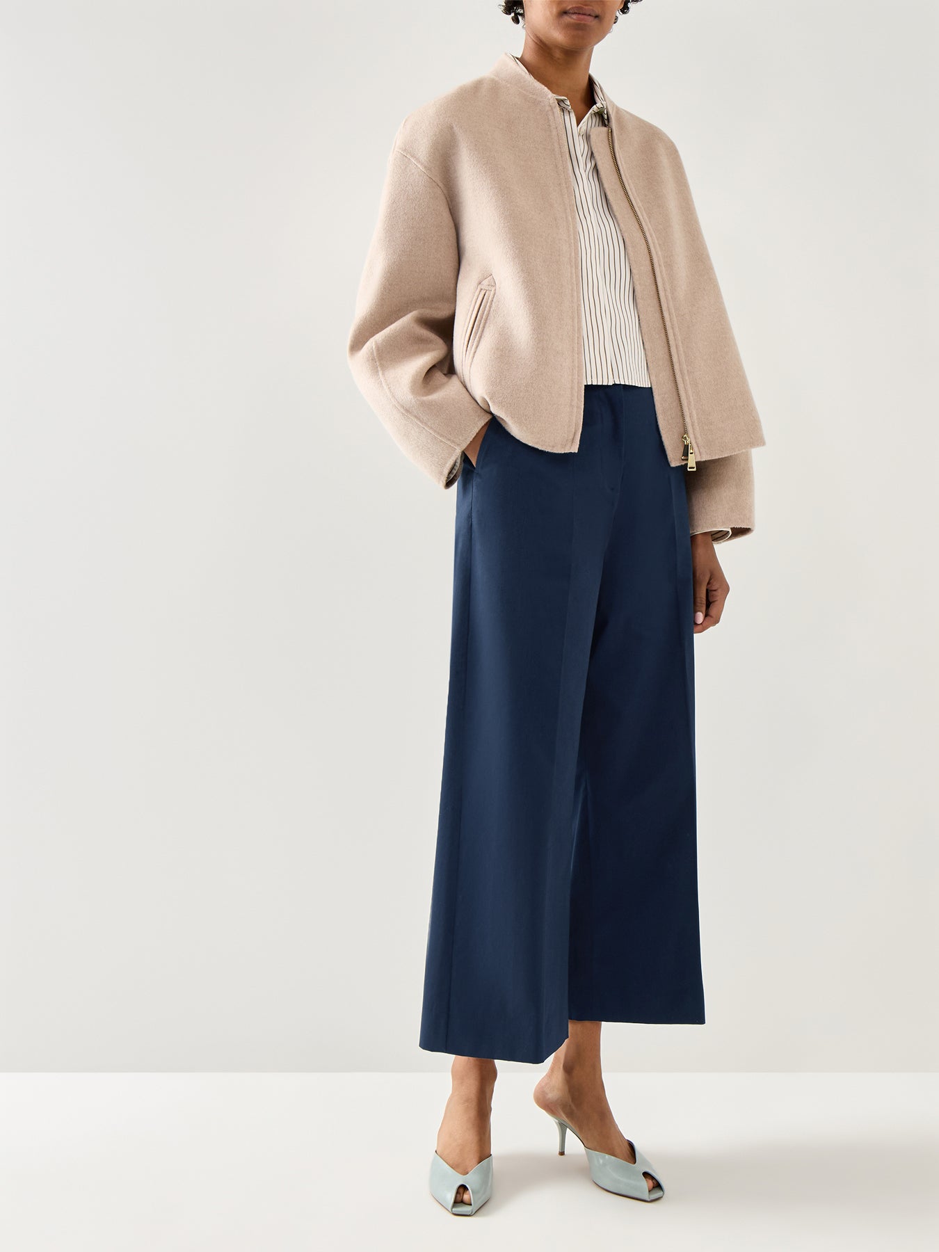 Urial Tailored Wide Leg Cropped Trouser Blue