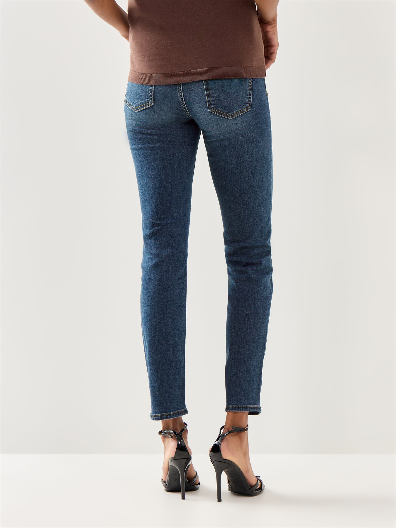 Roxanne Jeans Duchess