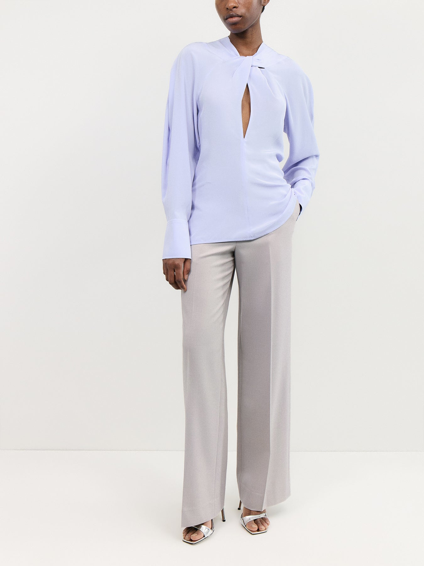 TWIST DETAIL TOP