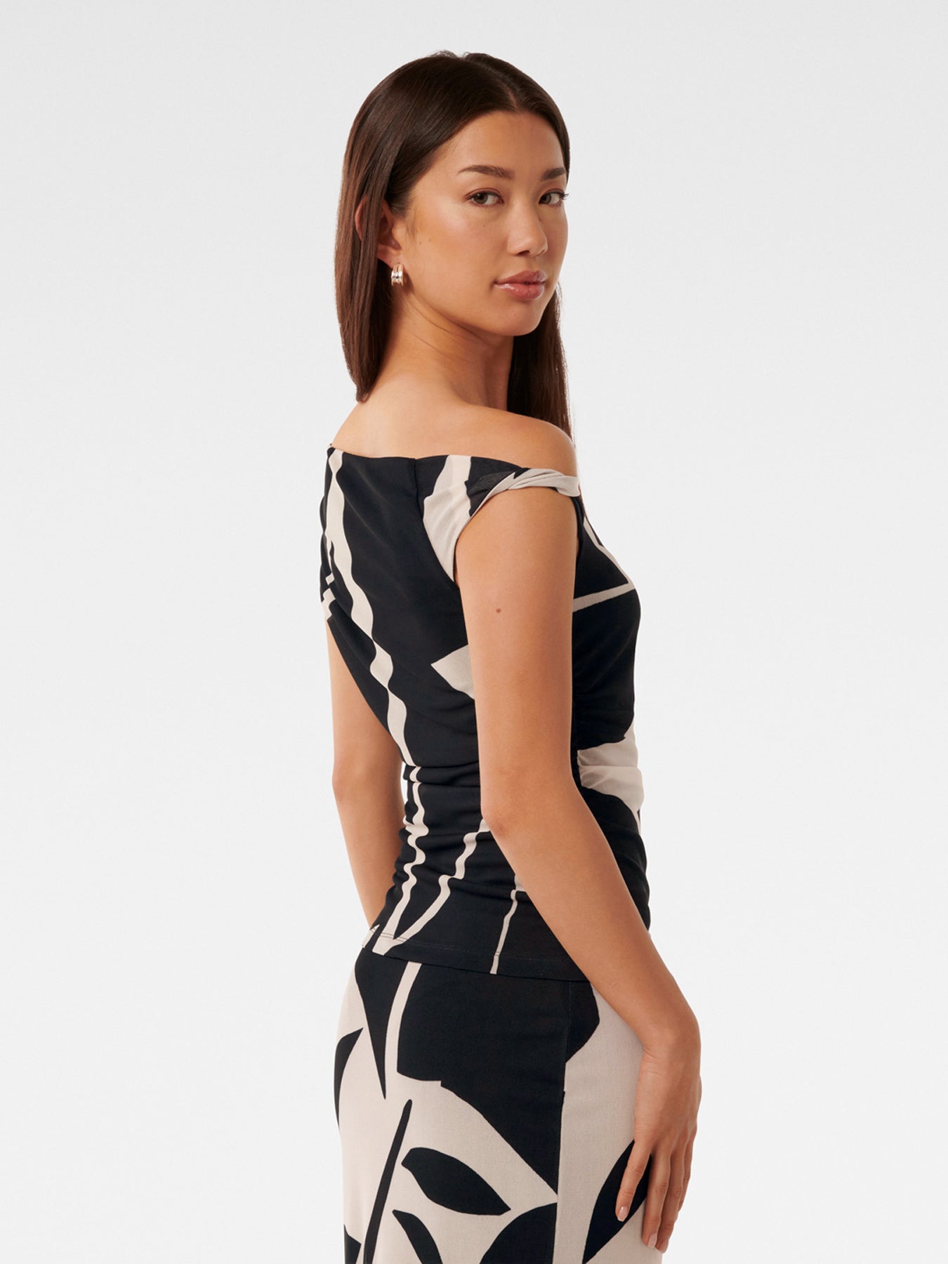 Mia Mesh Twist Side Top