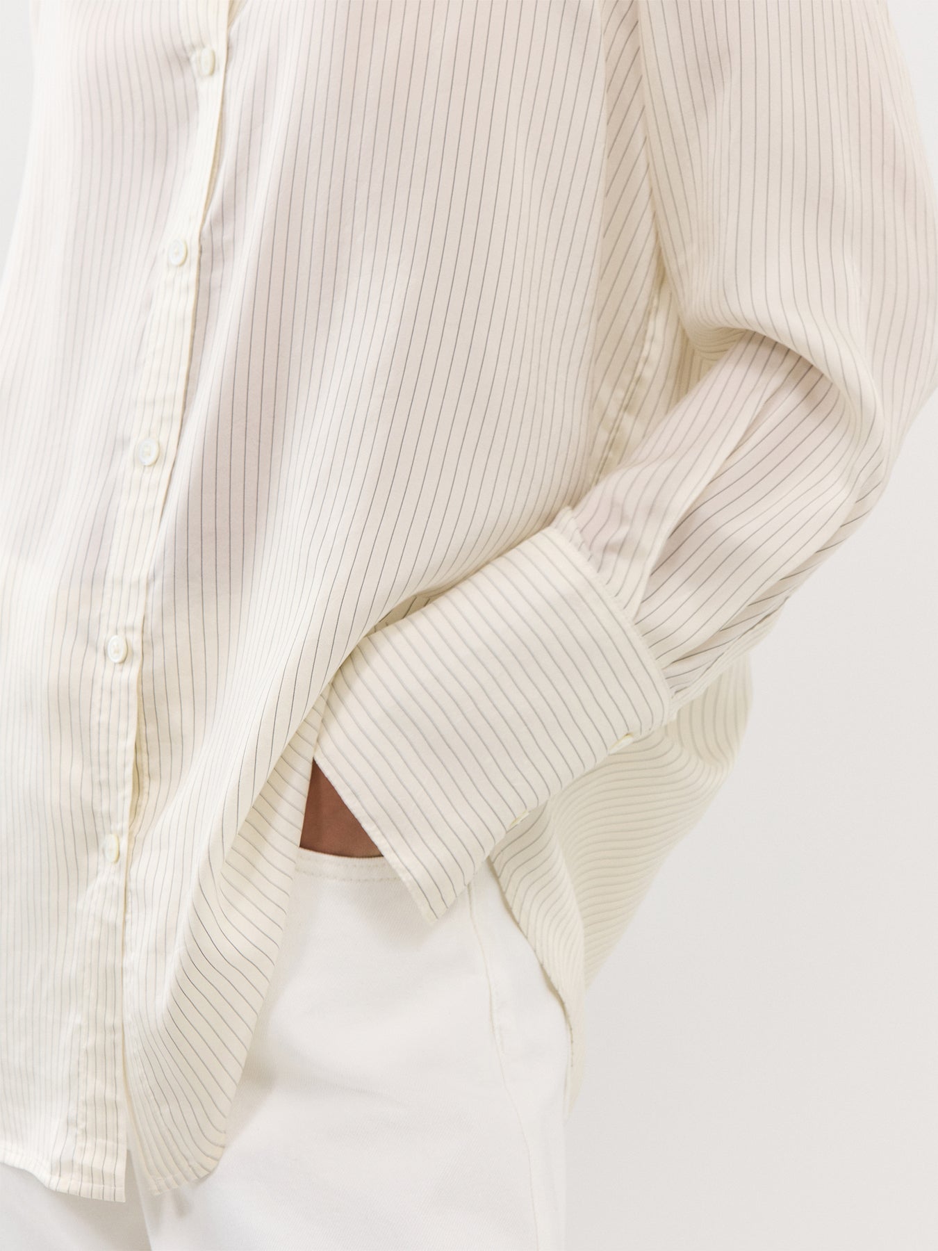 Bridget Shirt Ivory And Black Pinstripe