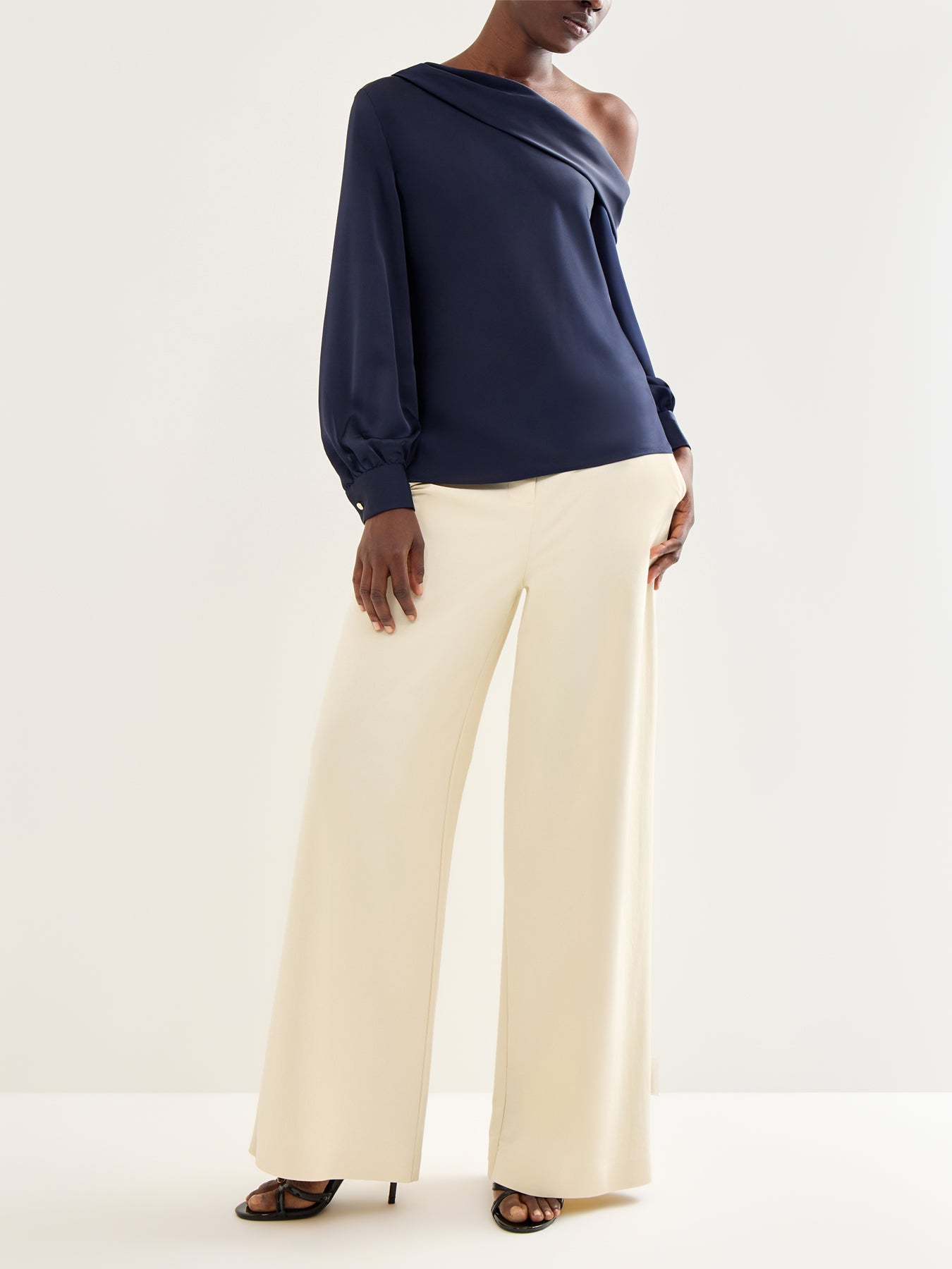 Zamiel Long Sleeves Blouse Navy