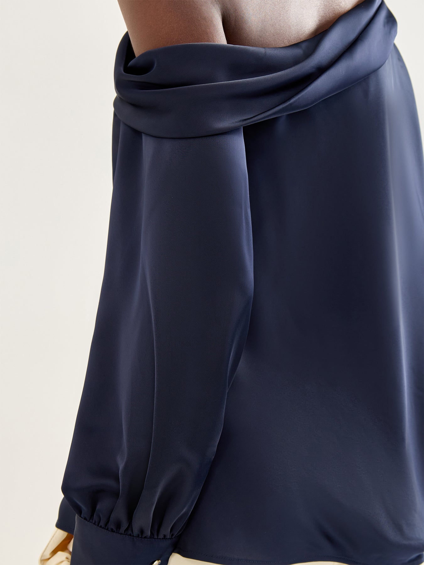 Zamiel Long Sleeves Blouse Navy