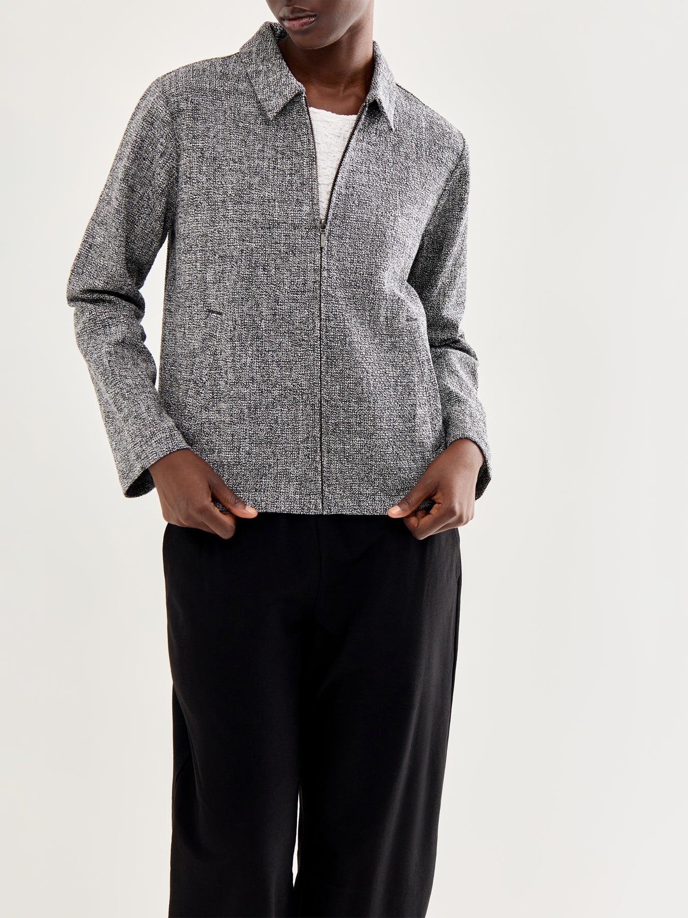 Classic Collar Zip-Up Jacket Black/White