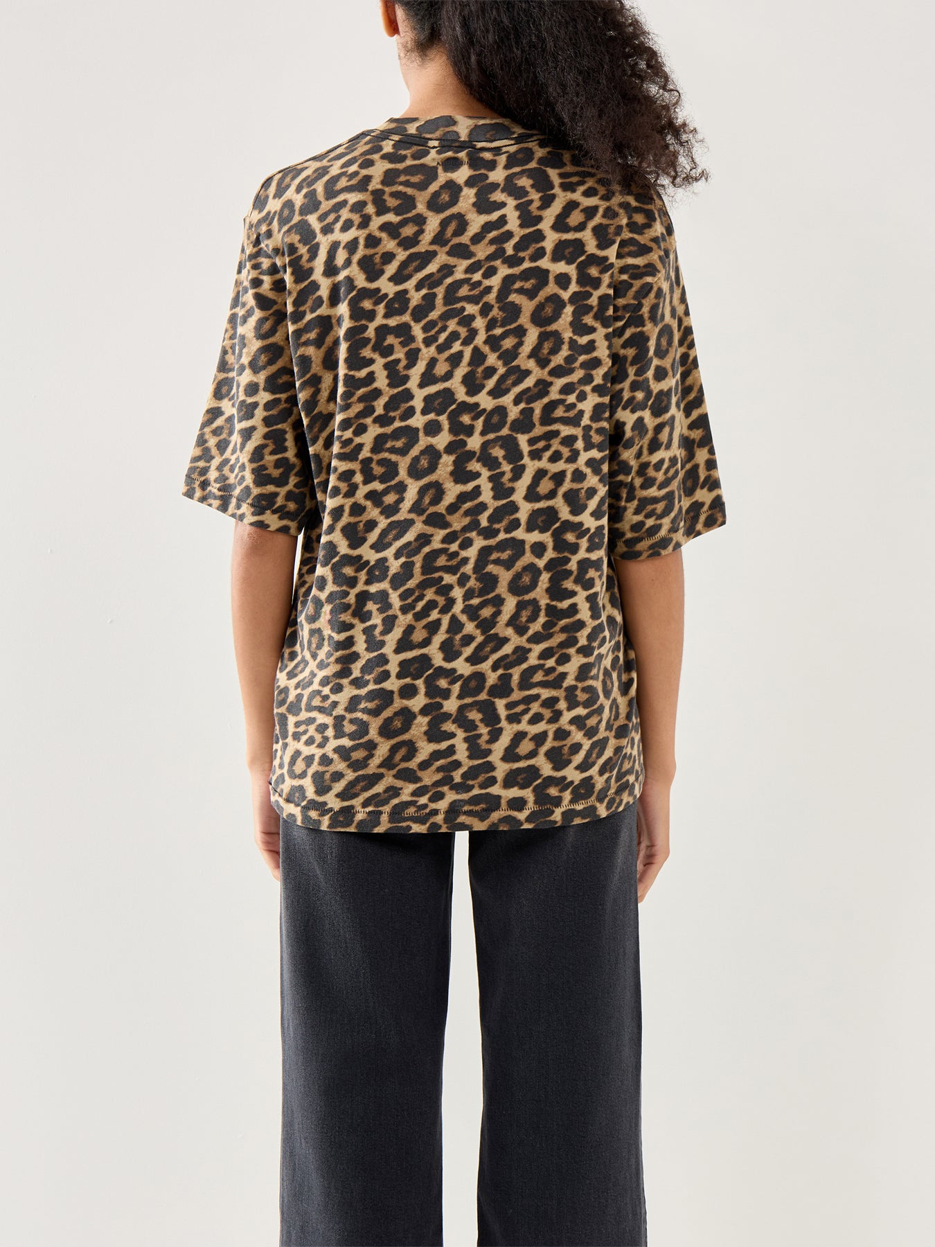 Avi Tee Black And Brown Leopard