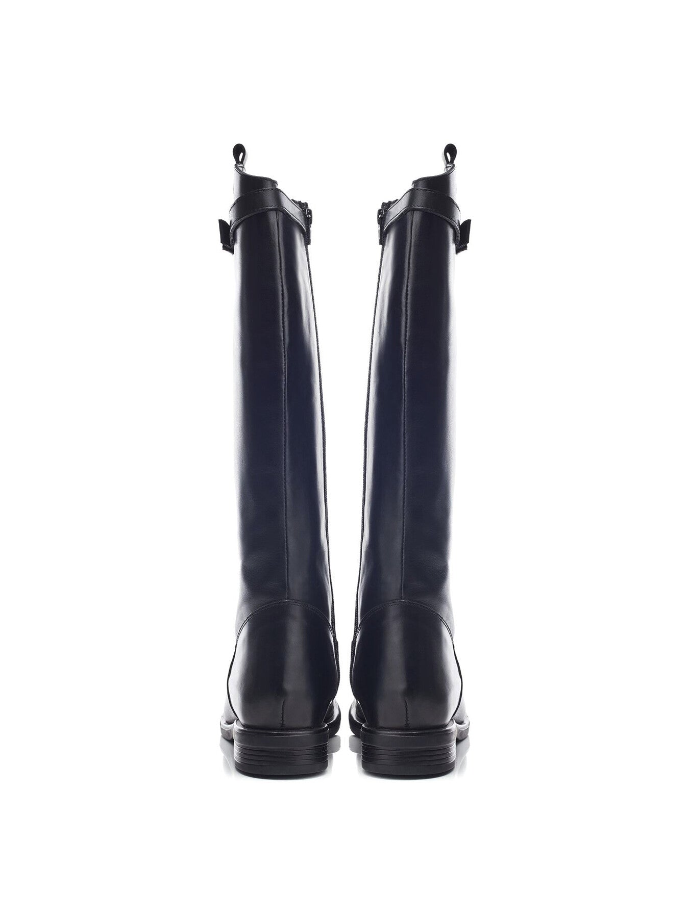 B.Luna Leather Boots